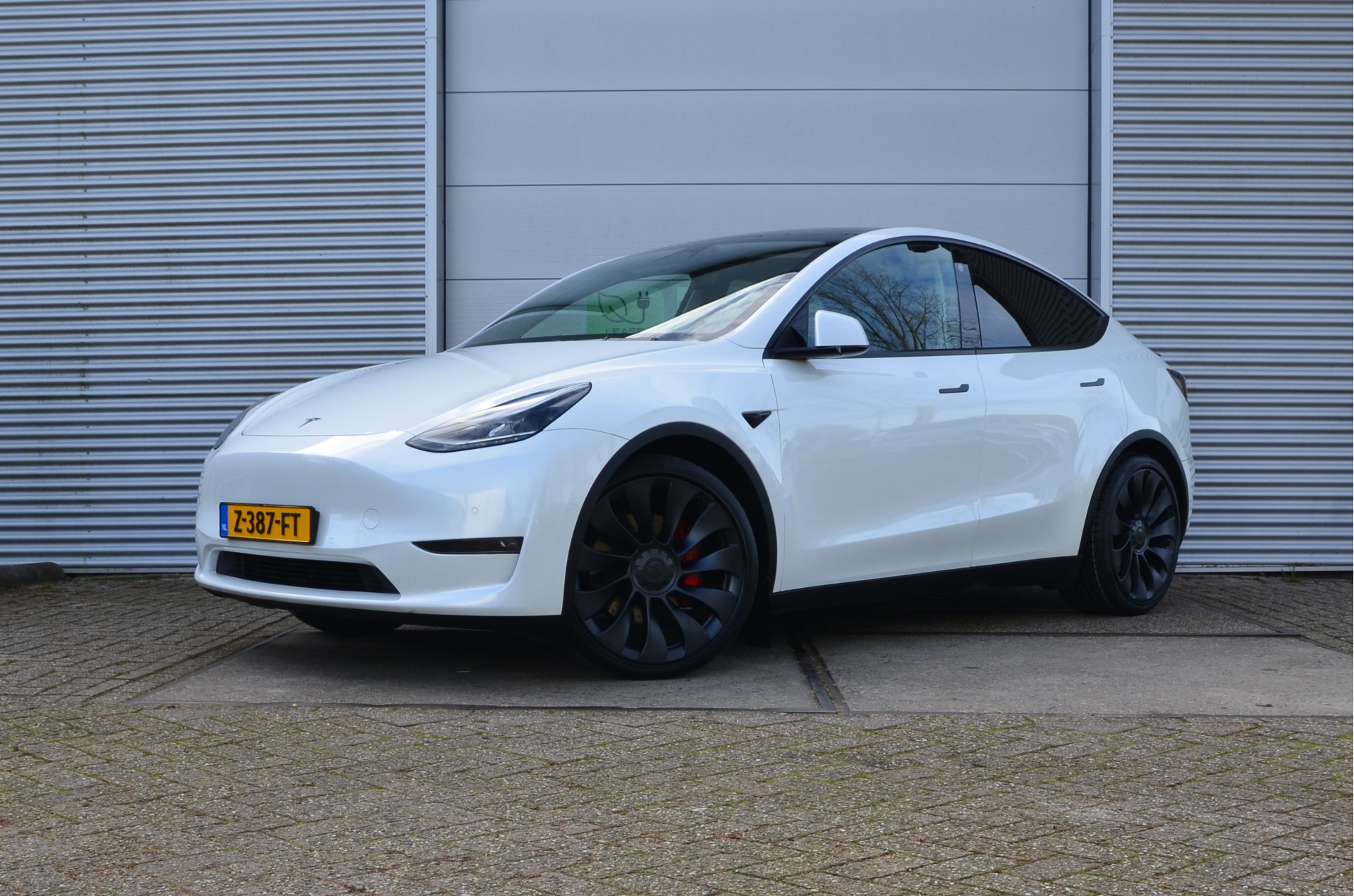 Tesla Model Y Performance 78 kWh PDC, AutoPilot, Berlin, Rijklaar prijs bij viaBOVAG.nl