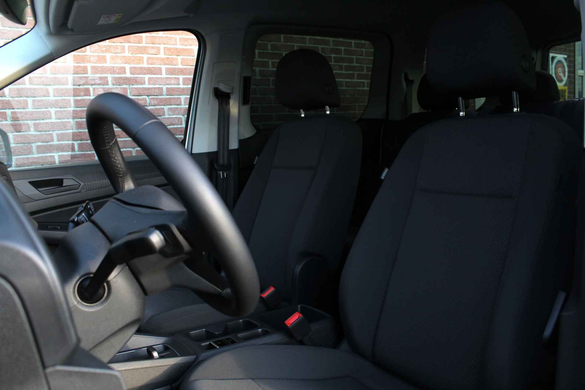 Ford Tourneo Connect 1.5 115PK DSG 5pers L2 |DAB|APP CONNECT|SENSOREN VOOR+ACHTER|CRUISE CONTROL| - 6/45