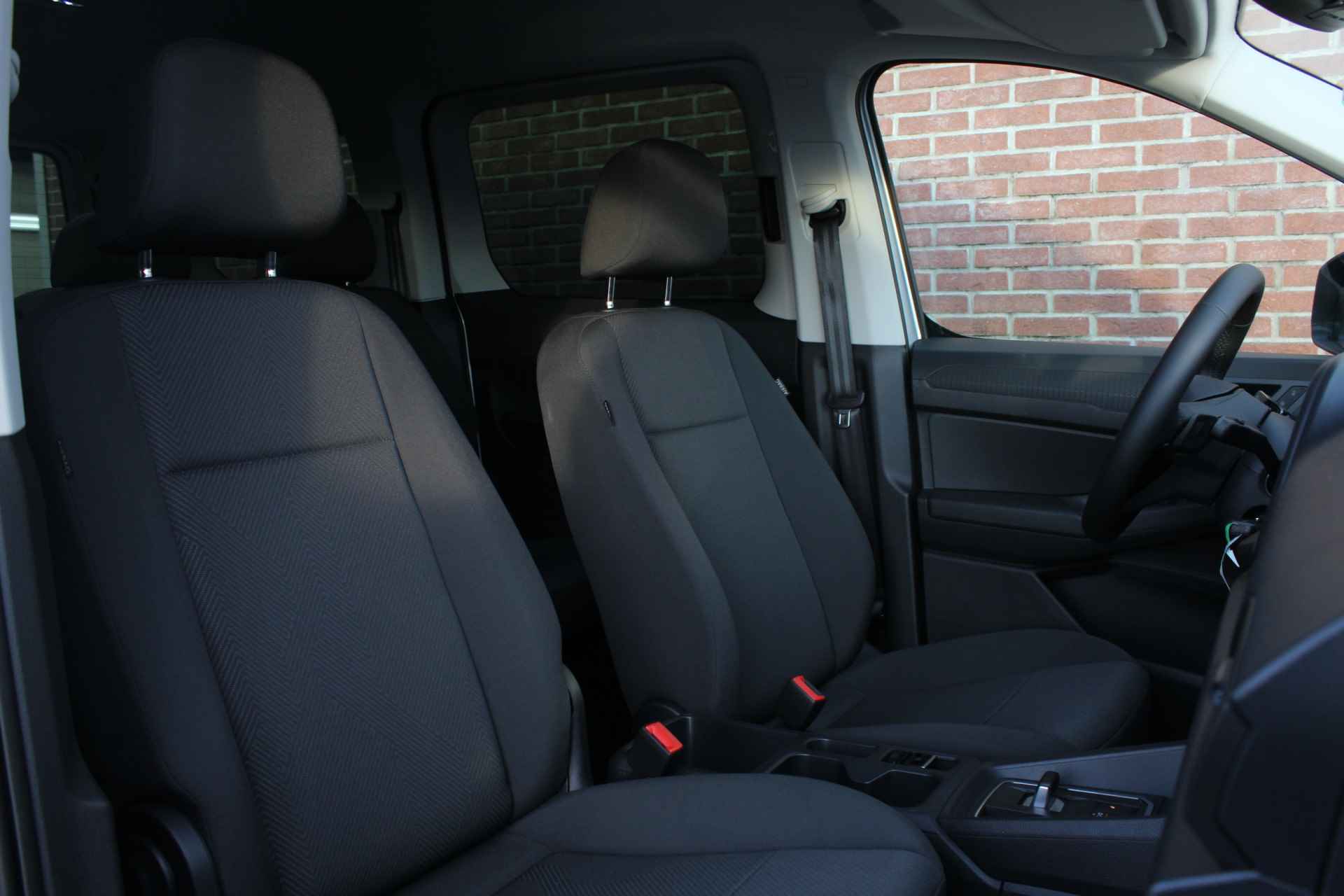 Ford Tourneo Connect 1.5 115PK DSG 5pers L2 |DAB|APP CONNECT|SENSOREN VOOR+ACHTER|CRUISE CONTROL| - 16/45