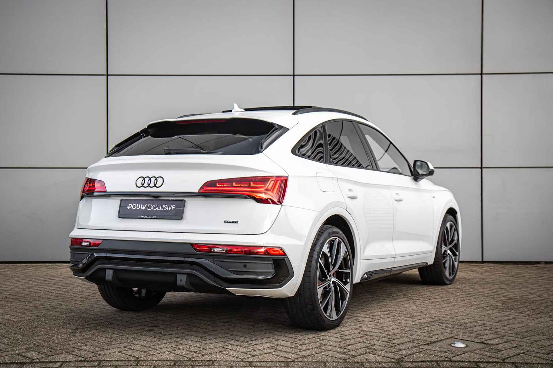 Audi Q5 Sportback 50 TFSI e 229pk S edition | Panoramadak | Leder | Luchtvering | Stoelverwarming | Achteruitrijcamera - 2/45