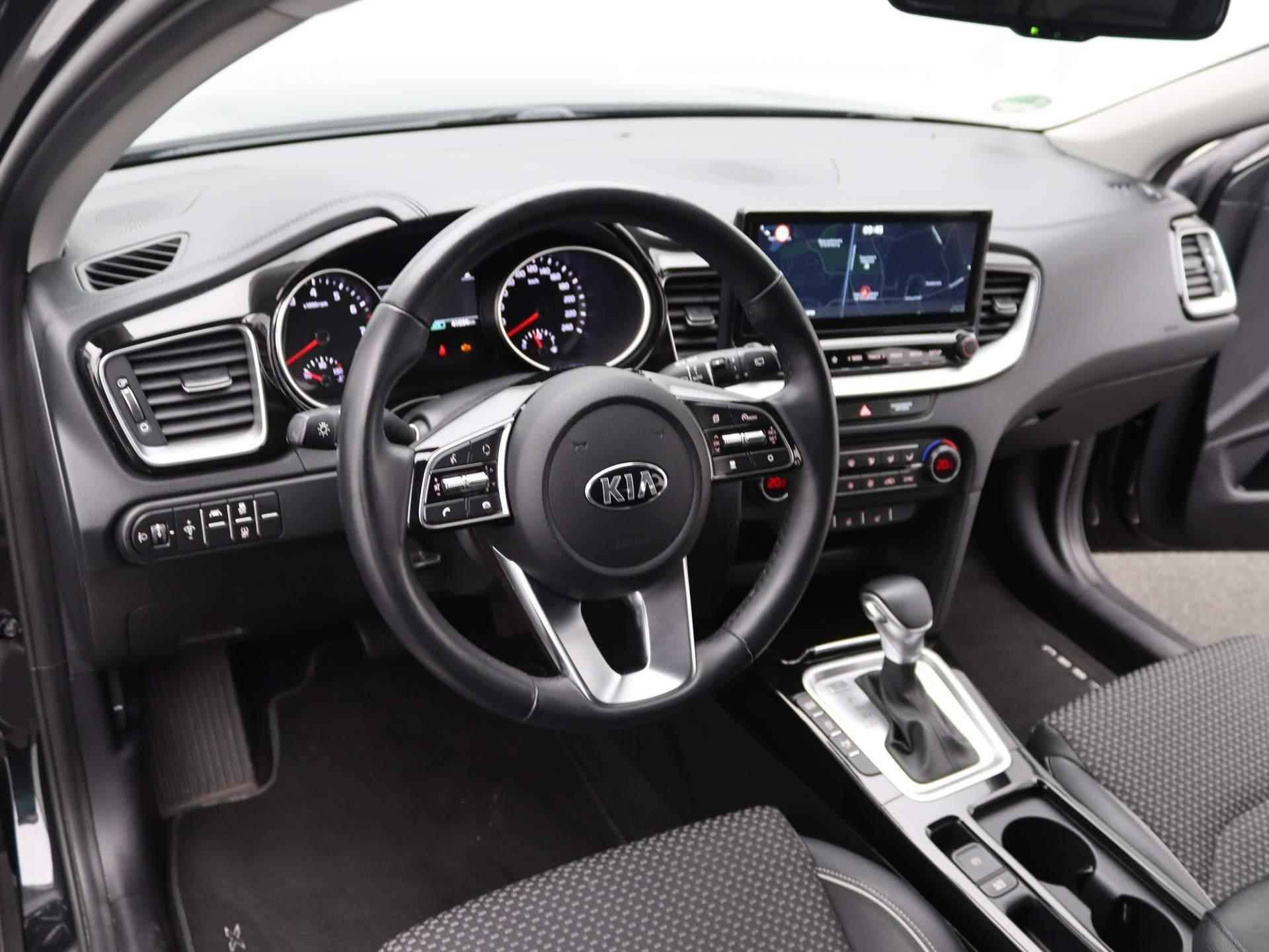 Kia XCeed 1.5 T-GDI MHEV DynamicPlusLine | Stuur + Stoelverwarming | Camera | Parkeersensoren | Navigatie | Climate Control - 30/44