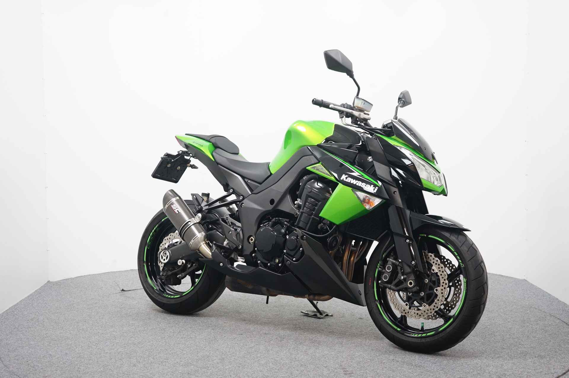 Kawasaki Z 1000 - 2/15