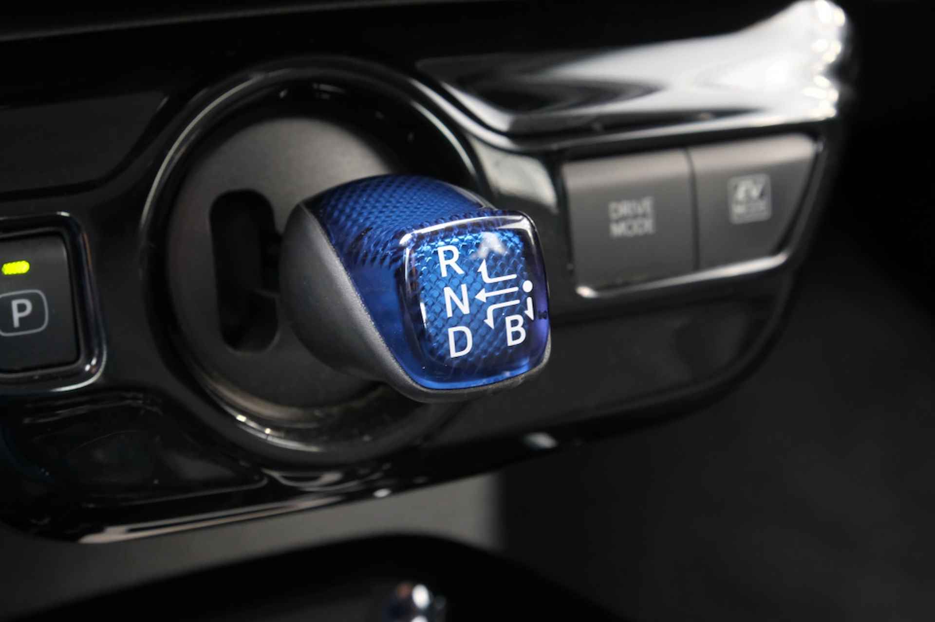 Toyota Prius 1.8 Hybrid 122PK Executive Automaat | Navi | Climate Control | S - 12/40