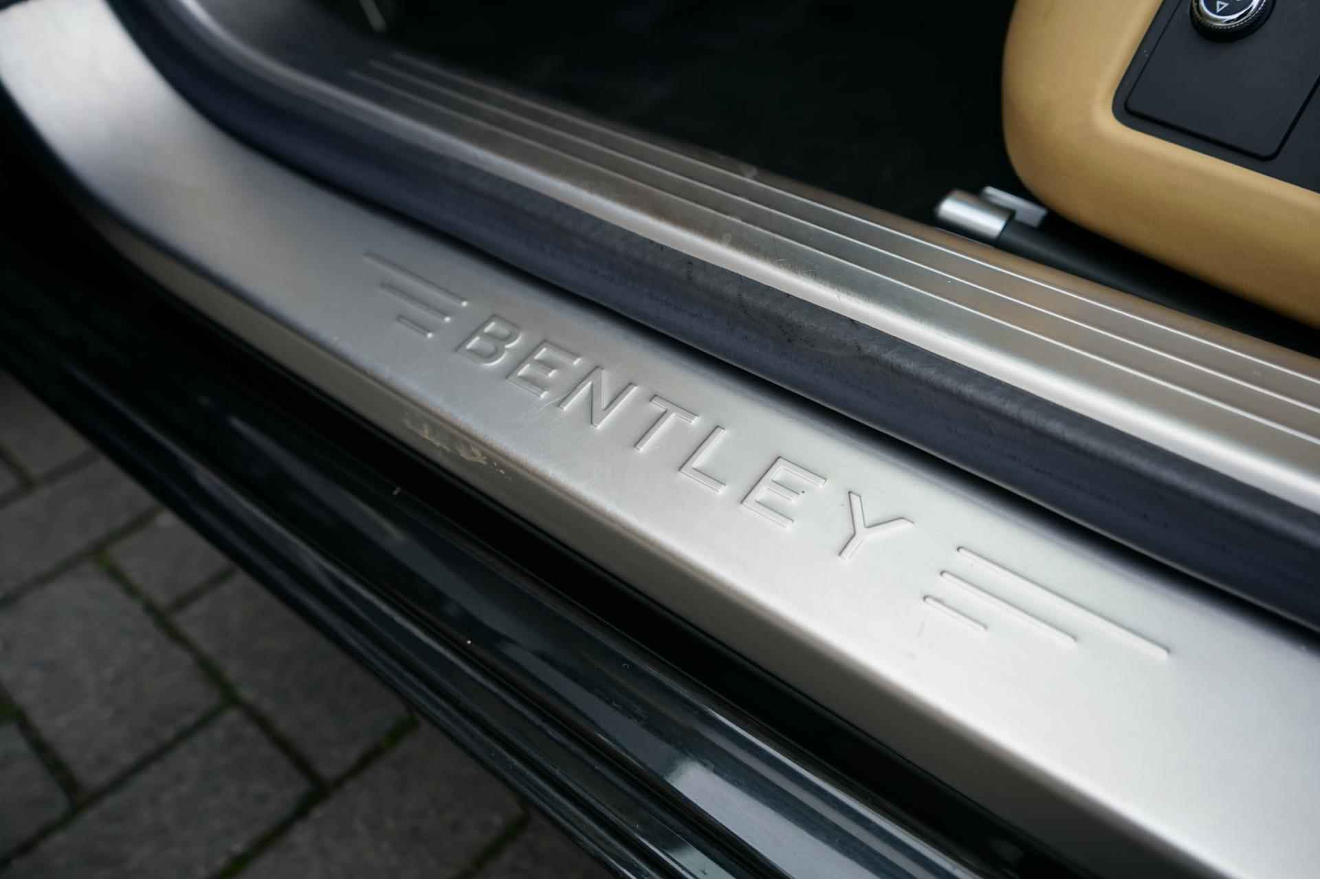 Bentley Flying Spur 4.0 V8 /Origineel NL /1e eigenaar /Dealer. ond. - 14/44