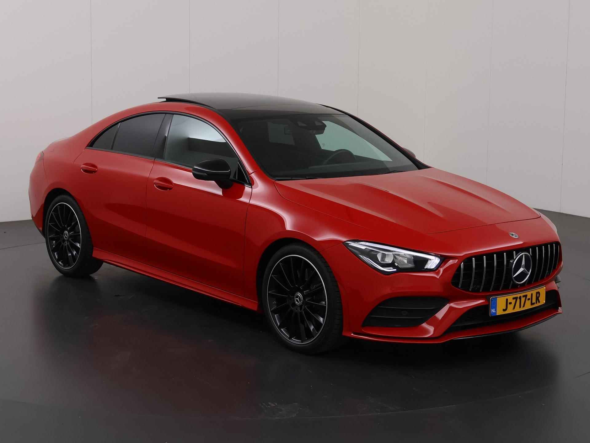 Mercedes-Benz CLA-klasse 220 Premium Plus | AMG Styling | Panoramadak | Wide Screen | Navigatie | Sportstoelen | Camera | DAB | Sfeerverlichting | Stoelverwarming | Ele. kofferdeskel | - 24/48