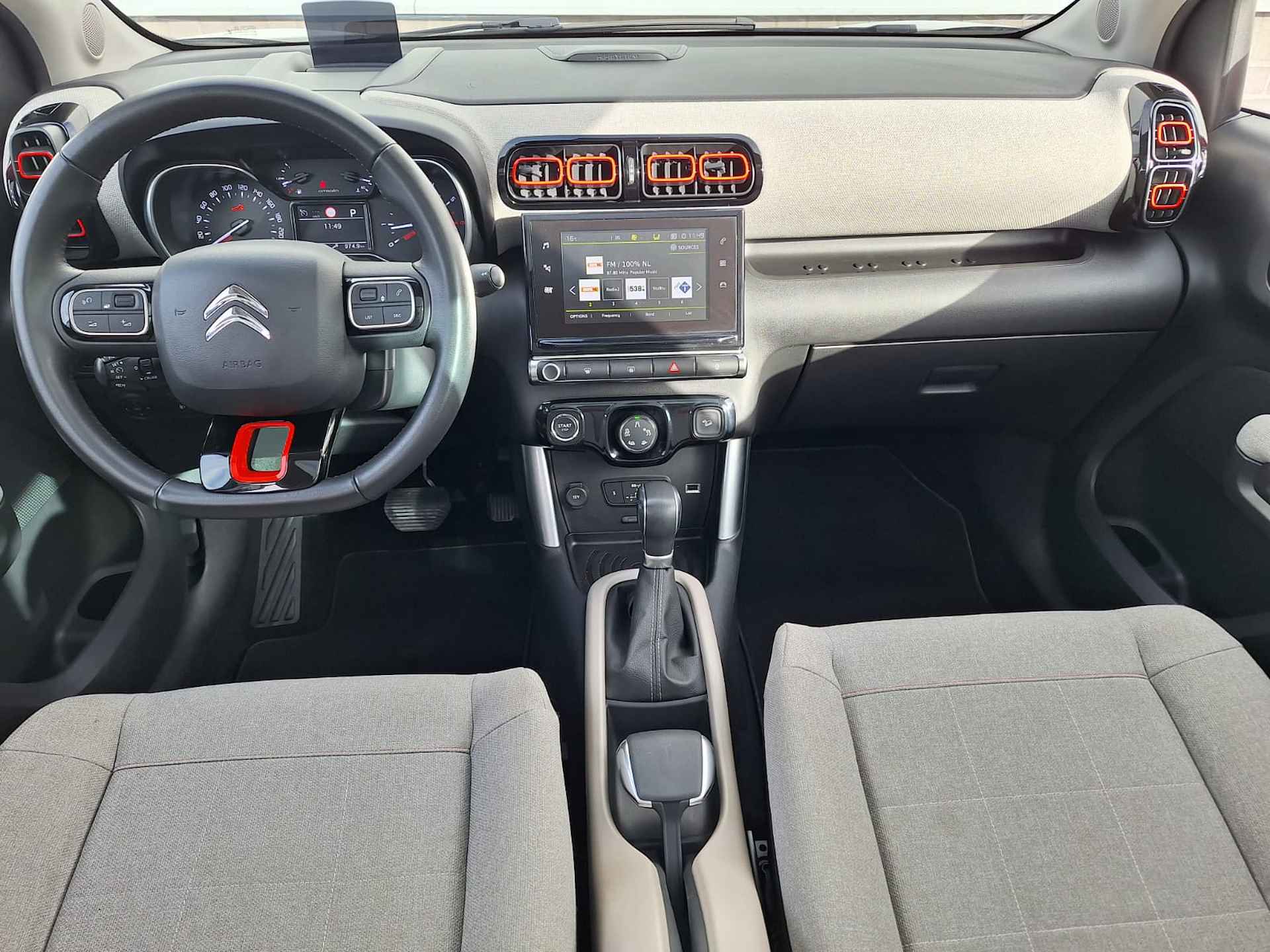 CITROEN C3 Aircross 1.2 PureTech 110pk Shine Automaat | Navigatie | Climate Control | Achteruitrijcamera | Panoramadak - 24/49