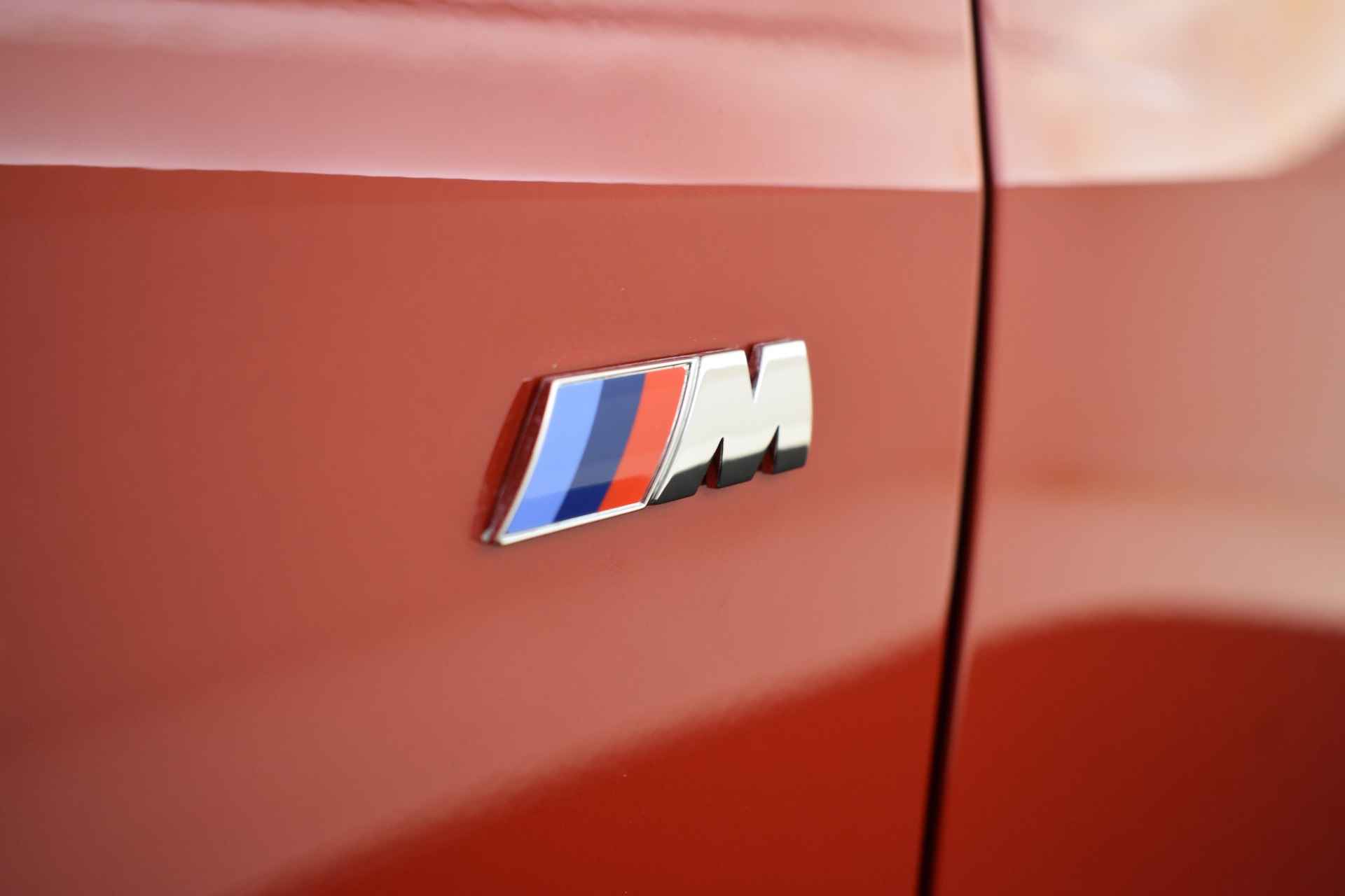 BMW 1-serie 118i High Executive M Sport Automaat / Panoramadak / M Sportstoelen / Adaptieve LED / Active Cruise Control / M Sportonderstel / Comfort Access / Head-Up / Parking Assistant / Automaat - 57/59