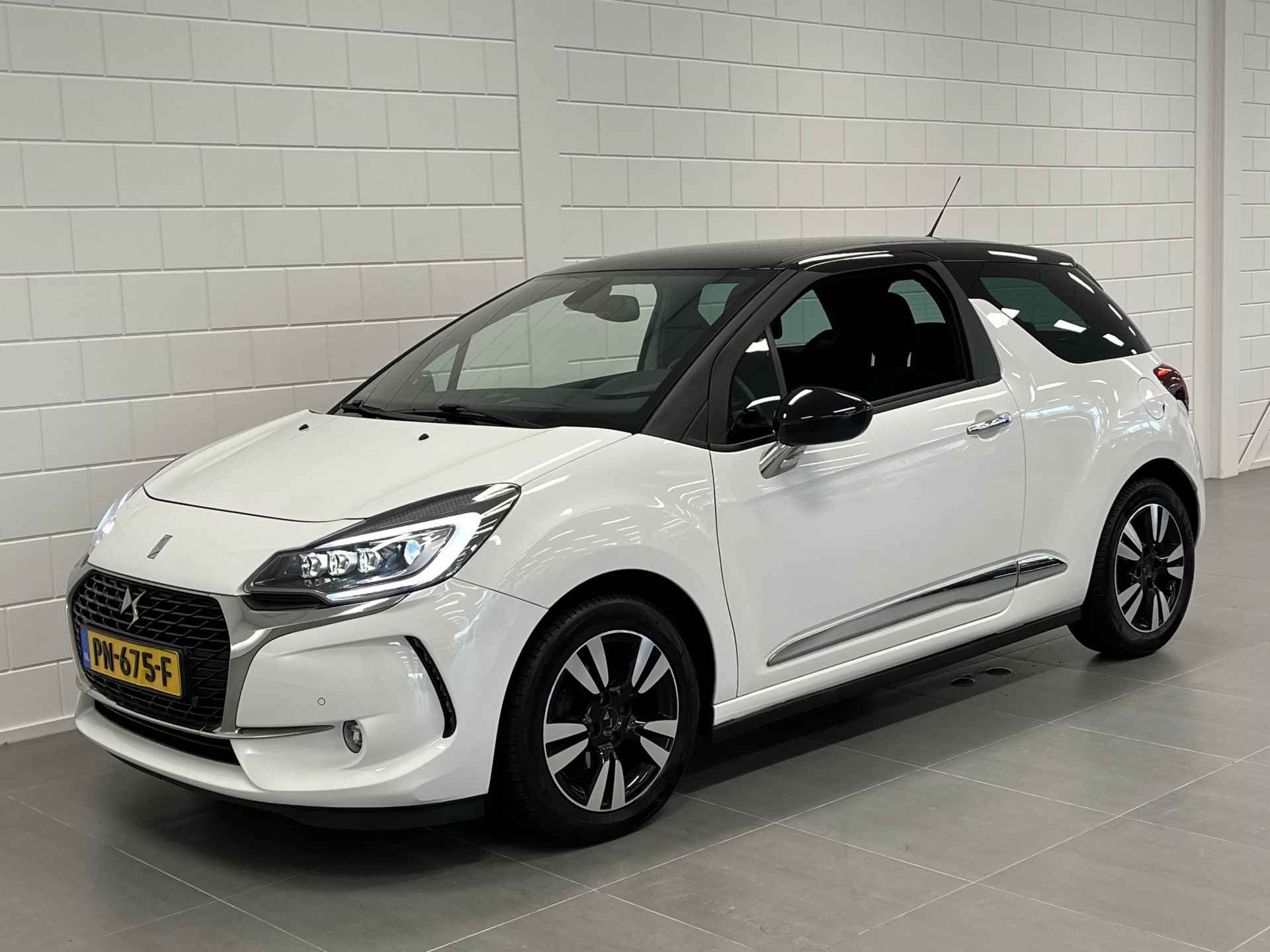 DS DS 3 1.2 PureTech So Chic 110 pk | FULL LED | NAVIGATIE | CLIMATE CONTROL | TWO TONE - 4/42