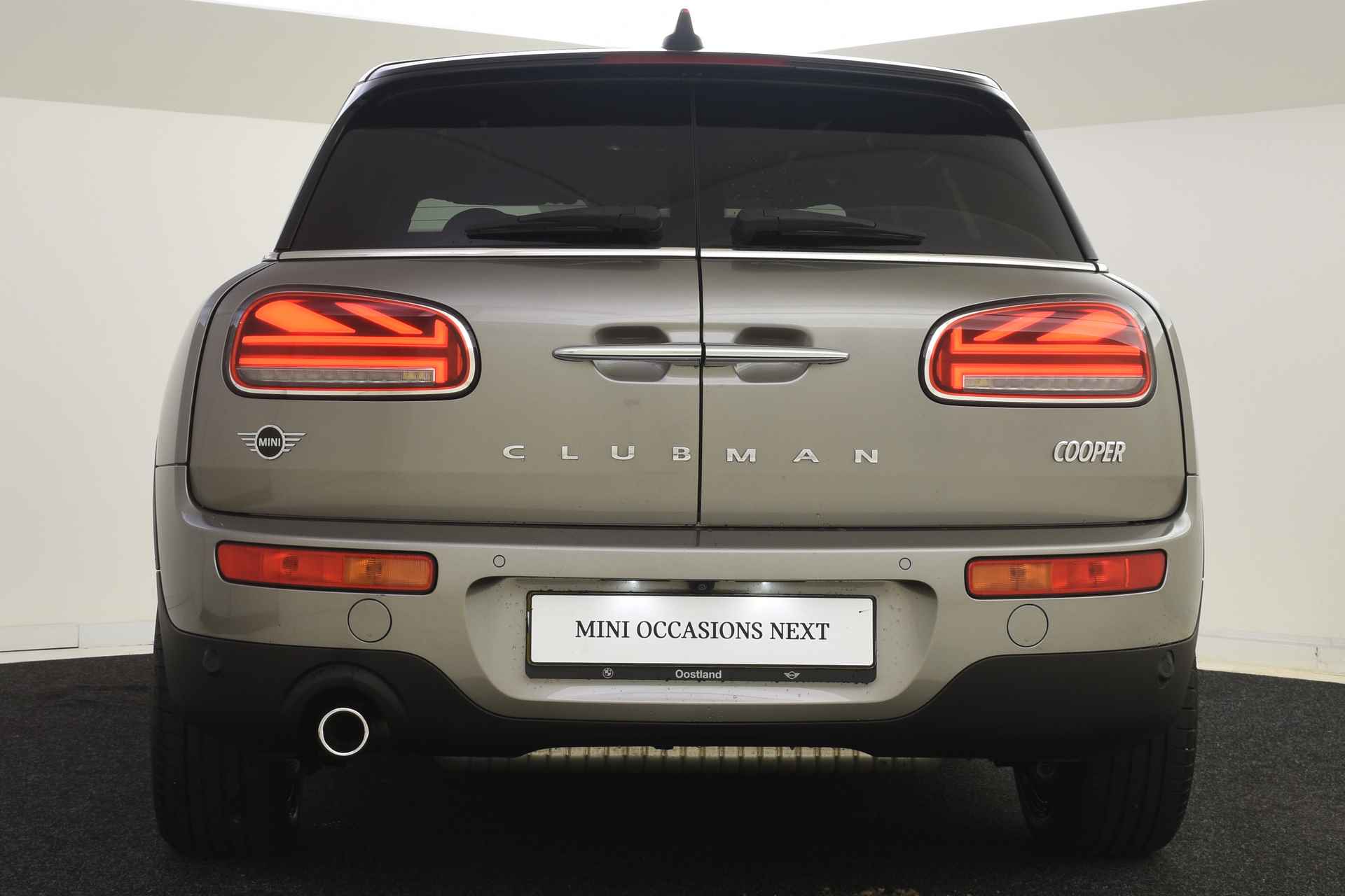 MINI Clubman Cooper Chili Automaat / Panoramadak / Trekhaak / Achteruitrijcamera / Apple CarPlay / LED / Comfort Access / Comfortstoelen - 24/45