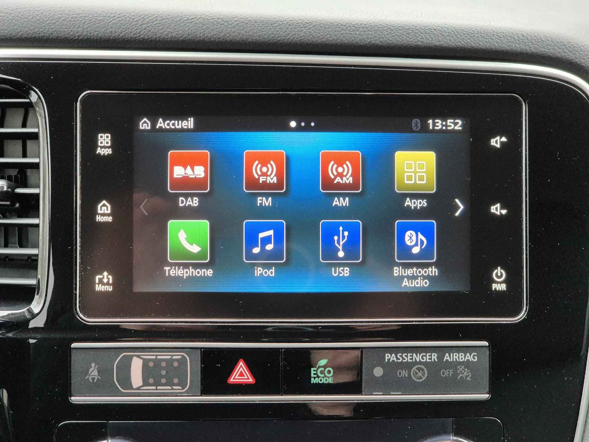 Mitsubishi Outlander 2.4 PHEV Intense Automaat / Afneembare trekhaak / Plug-in / 1500kg Trekgewicht / Adaptieve Cruise Control / Dealeronderhouden / Apple Carplay Android Auto / - 20/50