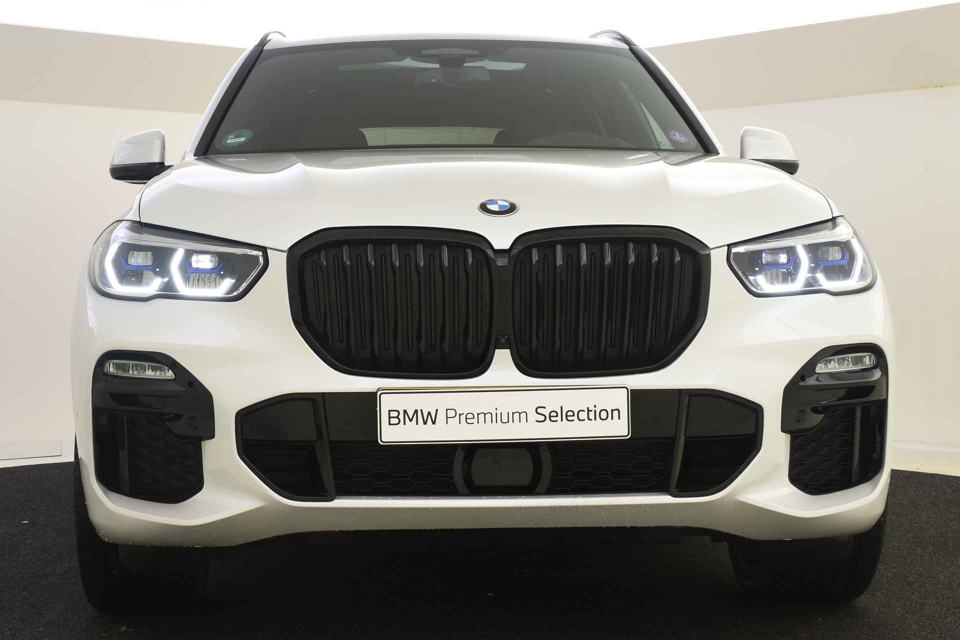 BMW X5 xDrive45e High Executive M Sport Automaat / Panoramadak / Laserlight / Parking Assistant Plus / Soft-Close / Gesture Control / Driving Assistant Professional - 9/58