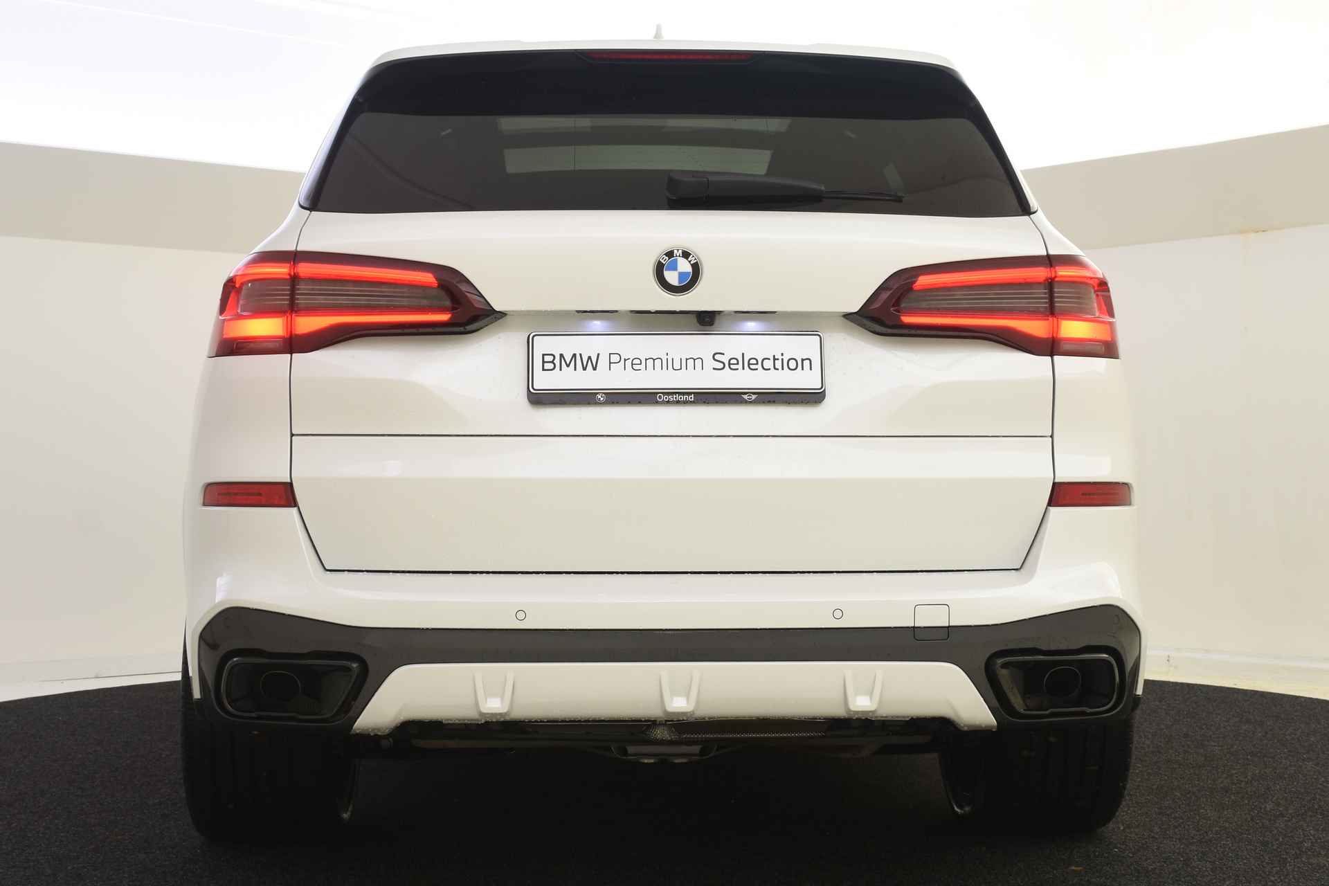 BMW X5 xDrive45e High Executive M Sport Automaat / Panoramadak / Laserlight / Parking Assistant Plus / Soft-Close / Gesture Control / Driving Assistant Professional - 10/58