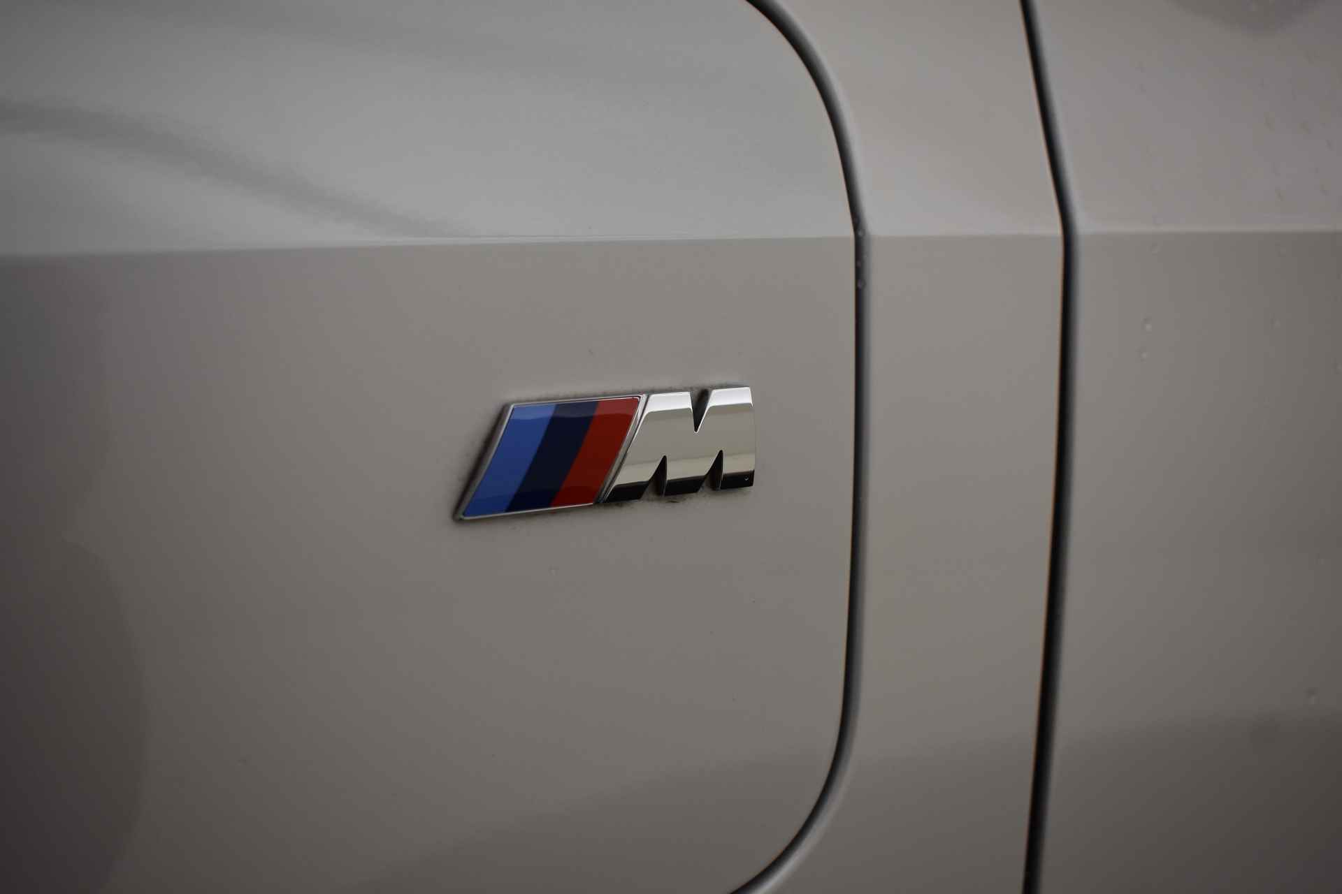 BMW X5 xDrive45e High Executive M Sport Automaat / Panoramadak / Laserlight / Parking Assistant Plus / Soft-Close / Gesture Control / Driving Assistant Professional - 57/58