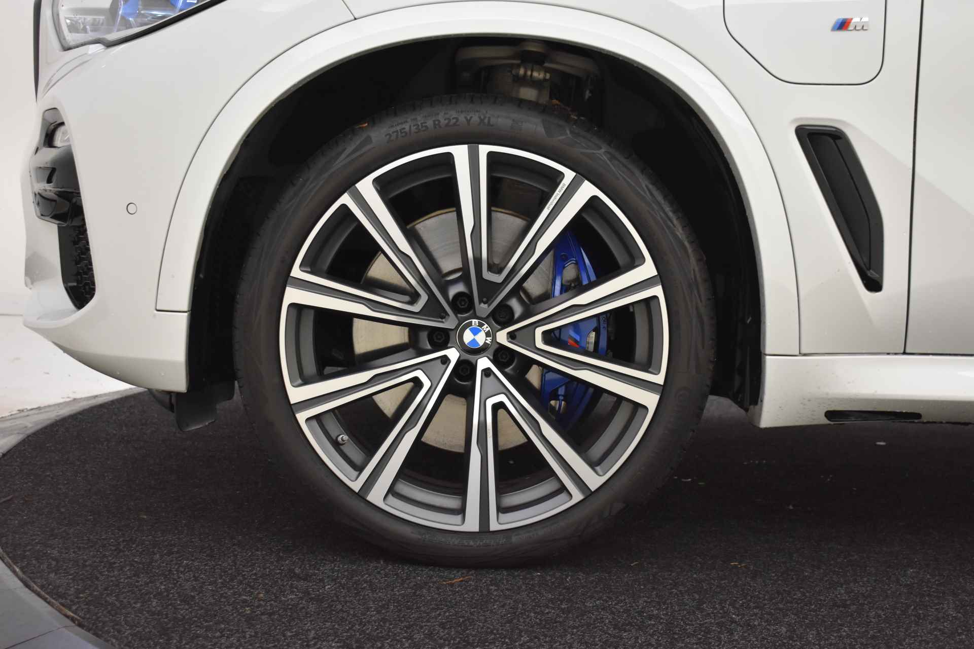 BMW X5 xDrive45e High Executive M Sport Automaat / Panoramadak / Laserlight / Parking Assistant Plus / Soft-Close / Gesture Control / Driving Assistant Professional - 11/58