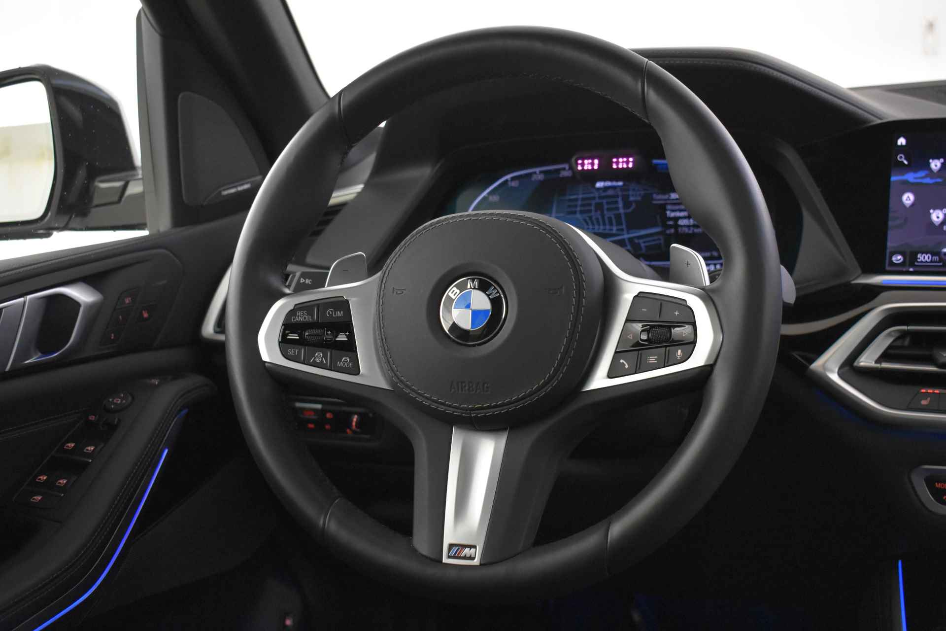 BMW X5 xDrive45e High Executive M Sport Automaat / Panoramadak / Laserlight / Parking Assistant Plus / Soft-Close / Gesture Control / Driving Assistant Professional - 22/58