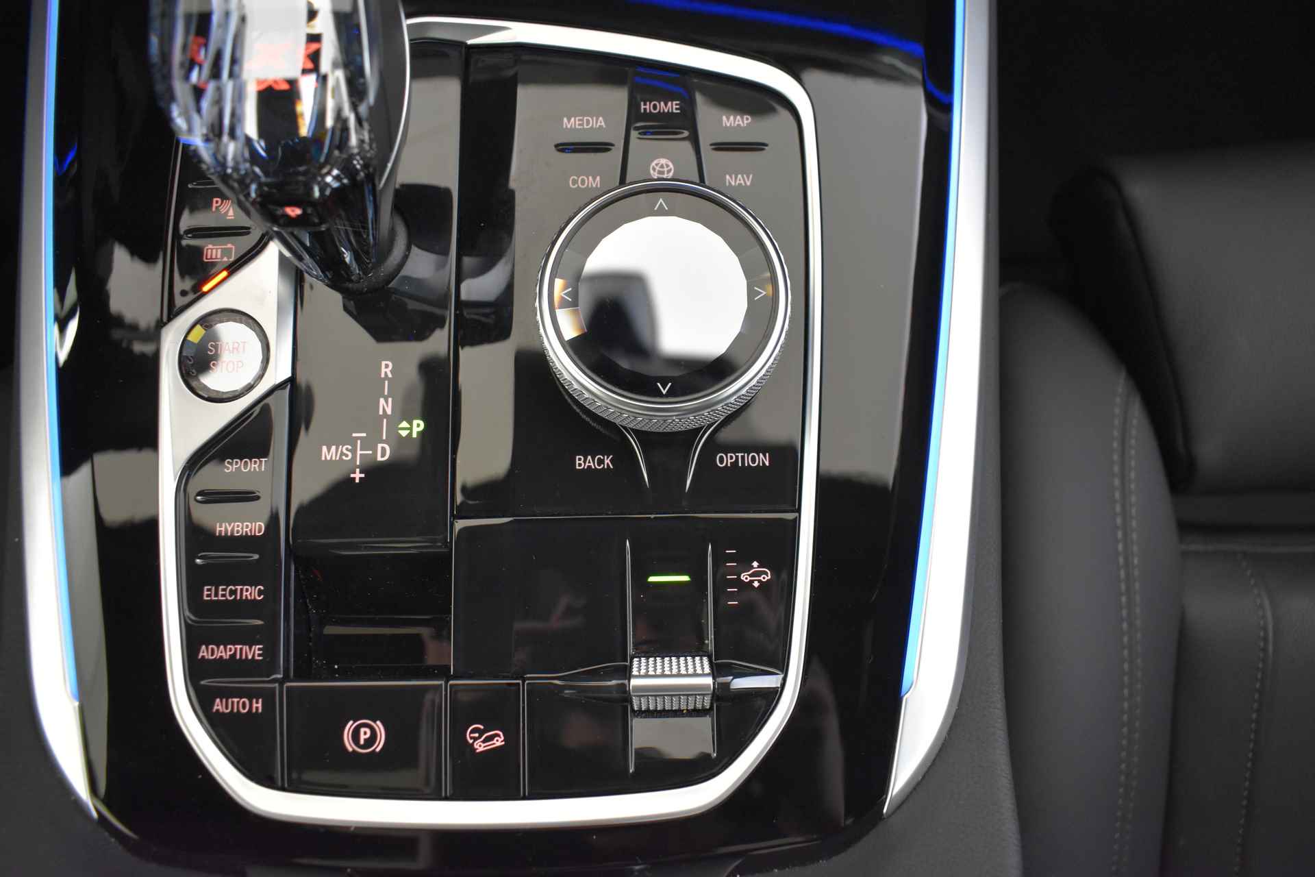BMW X5 xDrive45e High Executive M Sport Automaat / Panoramadak / Laserlight / Parking Assistant Plus / Soft-Close / Gesture Control / Driving Assistant Professional - 34/58