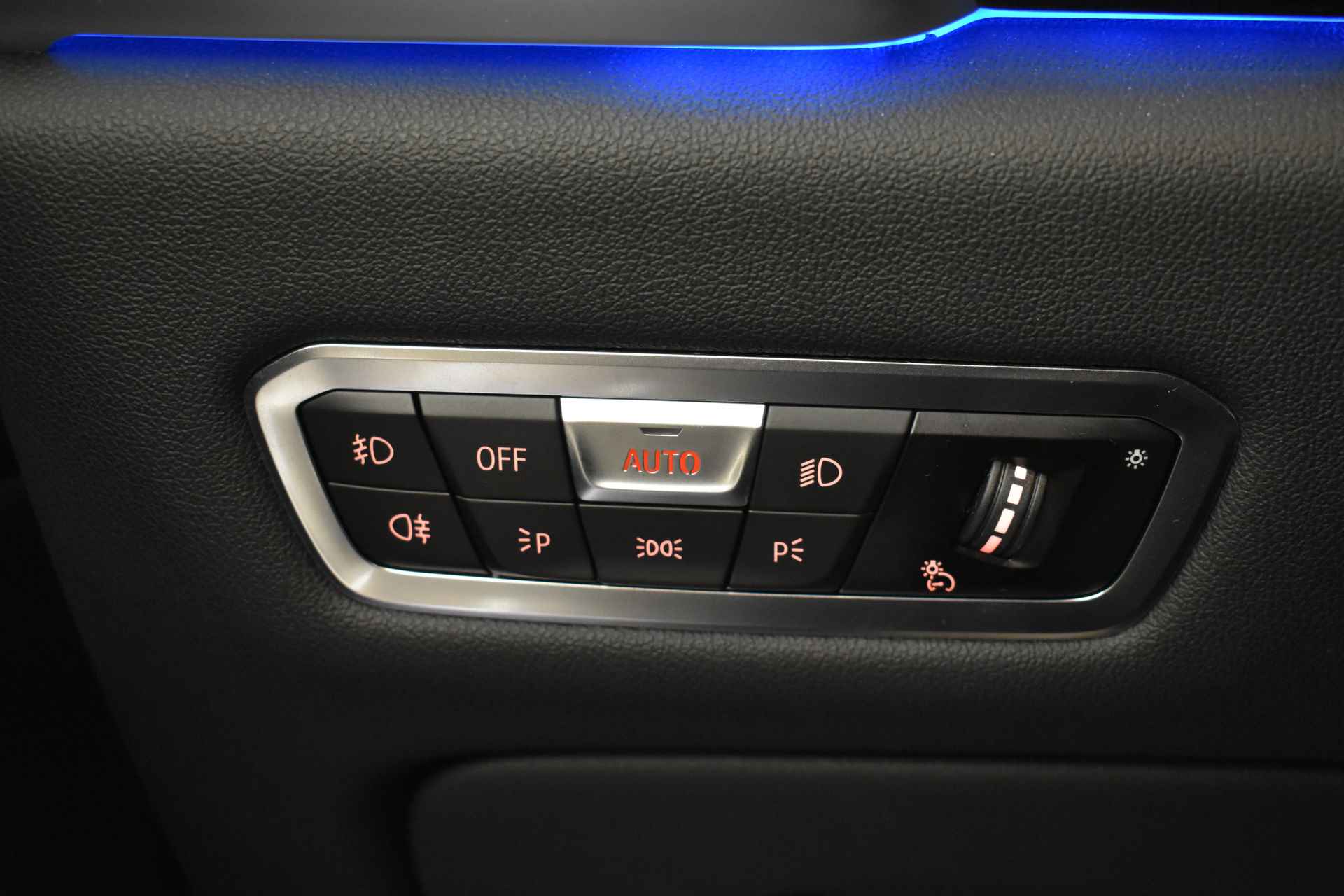 BMW X5 xDrive45e High Executive M Sport Automaat / Panoramadak / Laserlight / Parking Assistant Plus / Soft-Close / Gesture Control / Driving Assistant Professional - 38/58