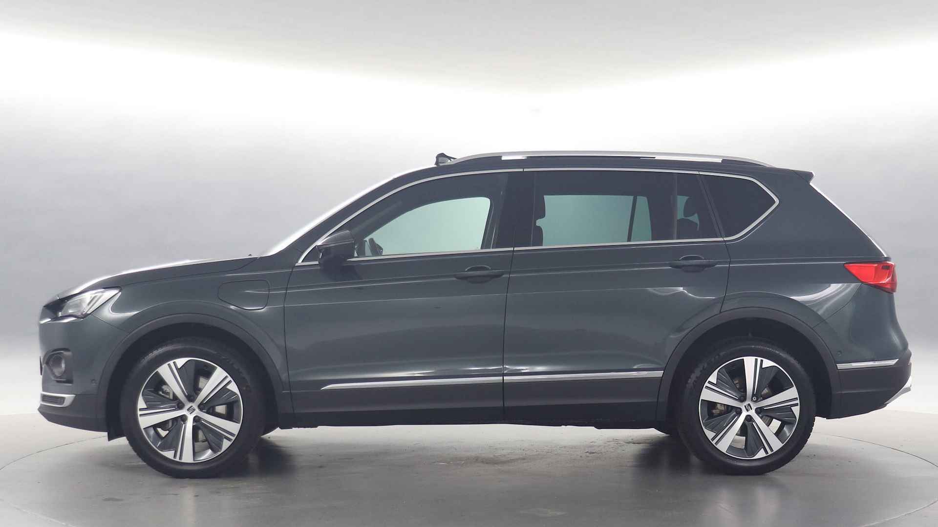 SEAT Tarraco 1.4 TSI eHybrid 245pk PHEV X-Perience / Panoramadak / Adaptive Cruise / Camera - 9/38