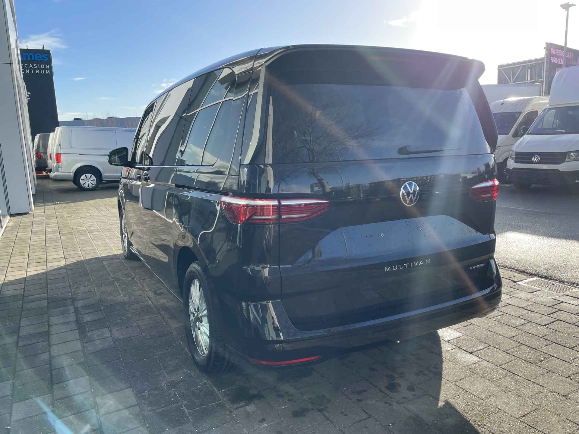 Volkswagen Multivan 1.4 eHybrid 218PK L1H1 Life | 7 Zitplaatsen | IQ Light | Elektrische achterklep - 7/39