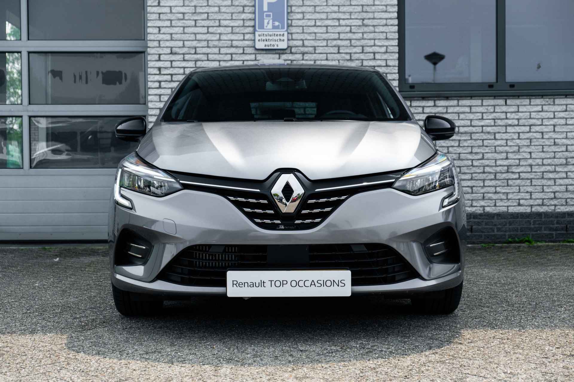 Renault Clio 1.0 TCe 90 Techno | Navigatie | Camera | Sensoren achter | Climate Control | incl. Bovag rijklaarpakket met 12 maanden garantie | - 3/46