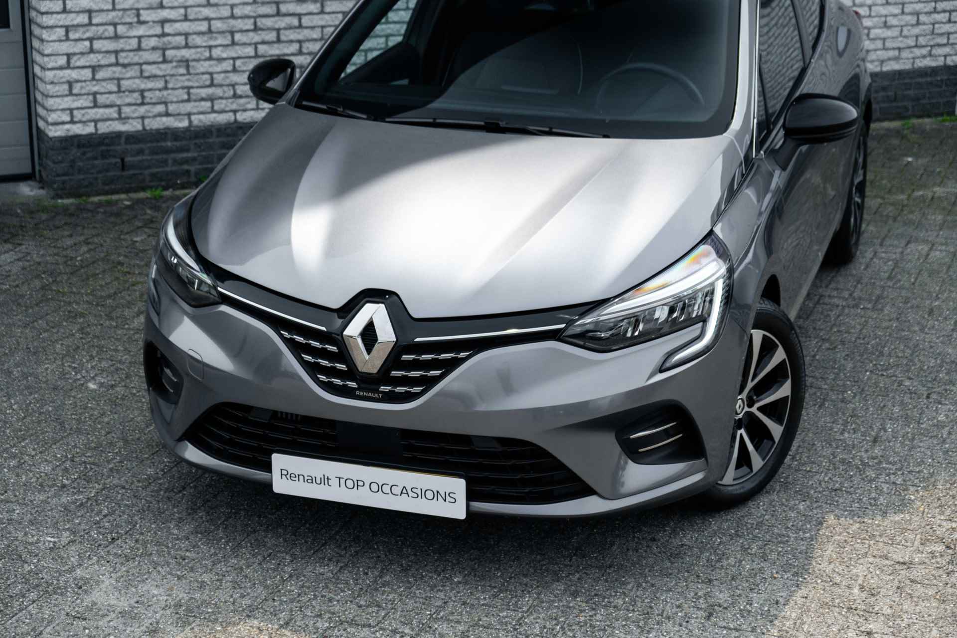 Renault Clio 1.0 TCe 90 Techno | Navigatie | Camera | Sensoren achter | Climate Control | incl. Bovag rijklaarpakket met 12 maanden garantie | - 15/46