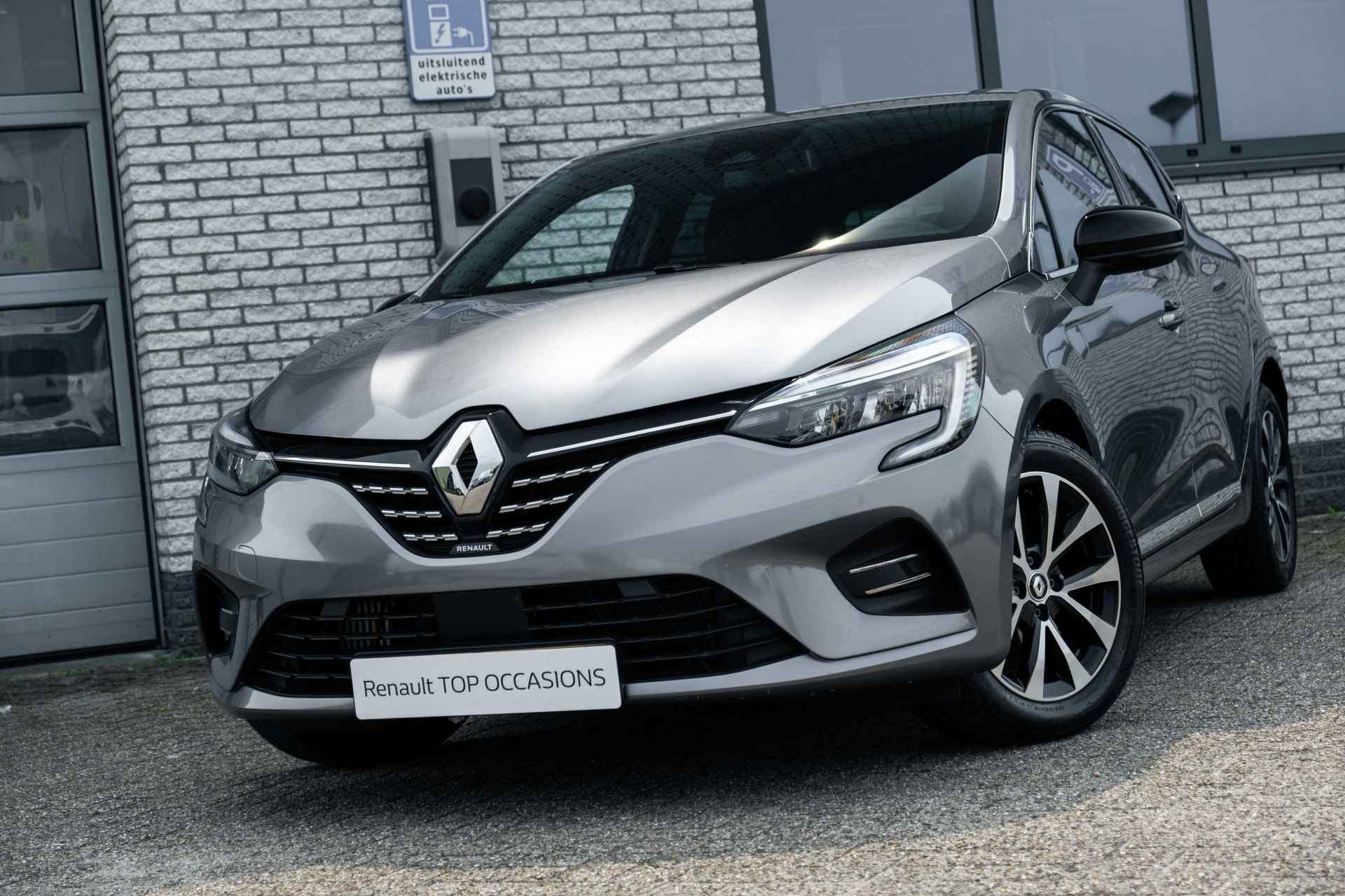 Renault Clio 1.0 TCe 90 Techno | Navigatie | Camera | Sensoren achter | Climate Control | incl. Bovag rijklaarpakket met 12 maanden garantie | - 16/46