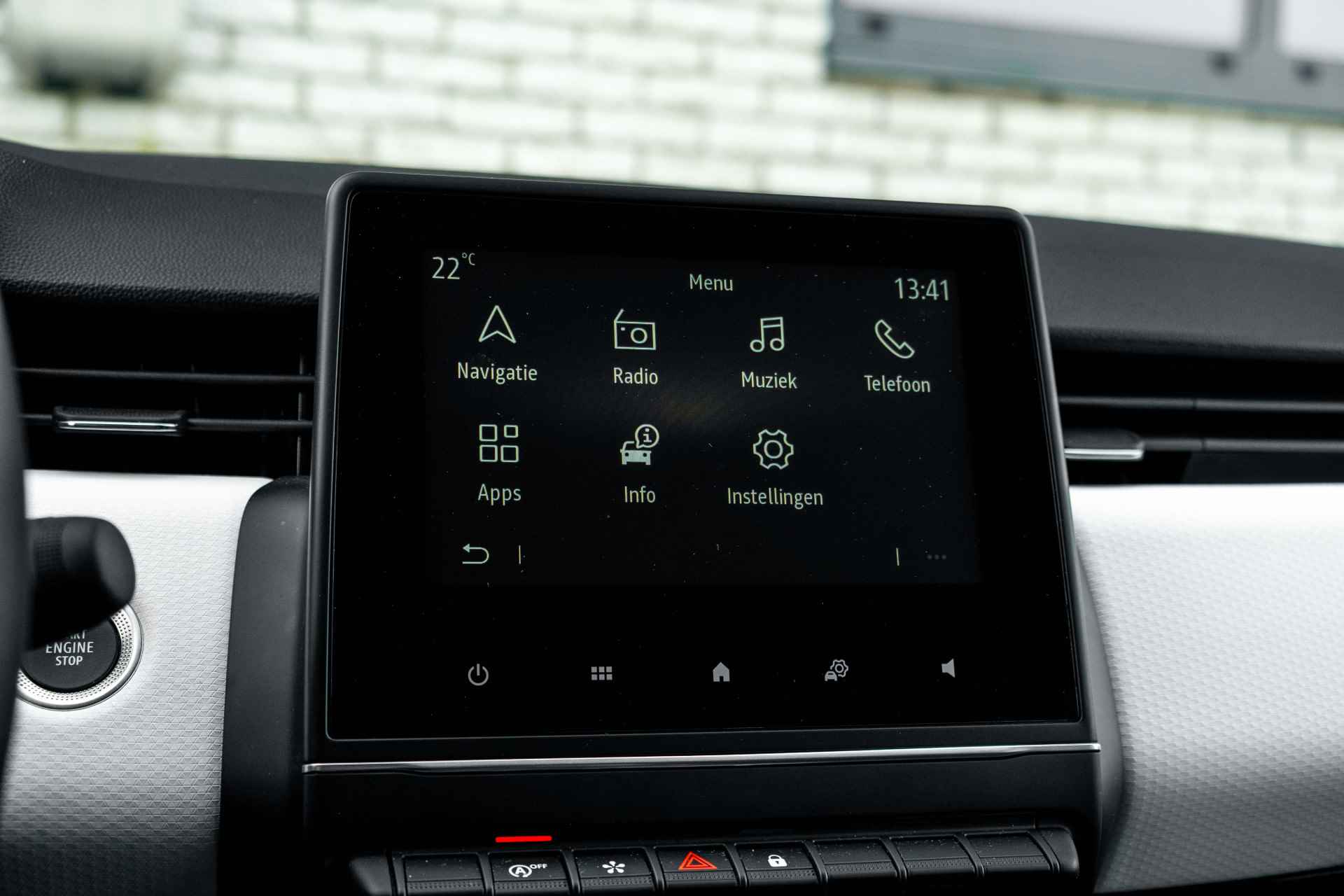 Renault Clio 1.0 TCe 90 Techno | Navigatie | Camera | Sensoren achter | Climate Control | incl. Bovag rijklaarpakket met 12 maanden garantie | - 36/46