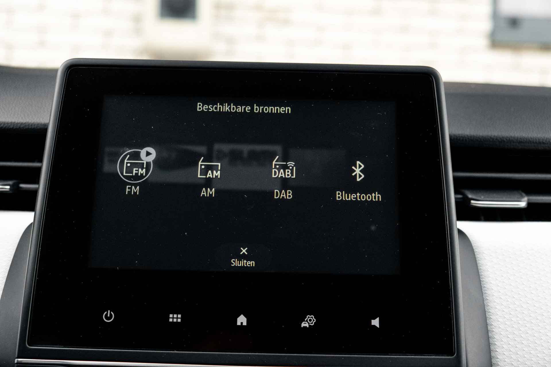Renault Clio 1.0 TCe 90 Techno | Navigatie | Camera | Sensoren achter | Climate Control | incl. Bovag rijklaarpakket met 12 maanden garantie | - 37/46