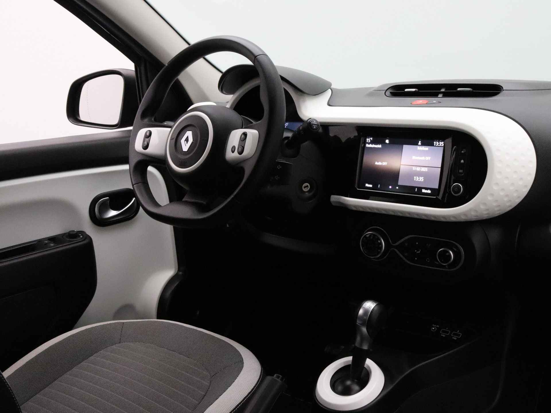 Renault Twingo Z.E. R80 E-Tech Equilibre 22 kWh Climate | Carplay | Cruise - 28/31