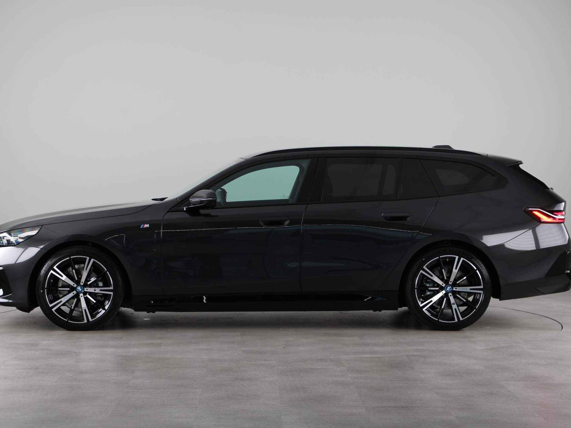 BMW 5 Serie Touring 530e - 14/26