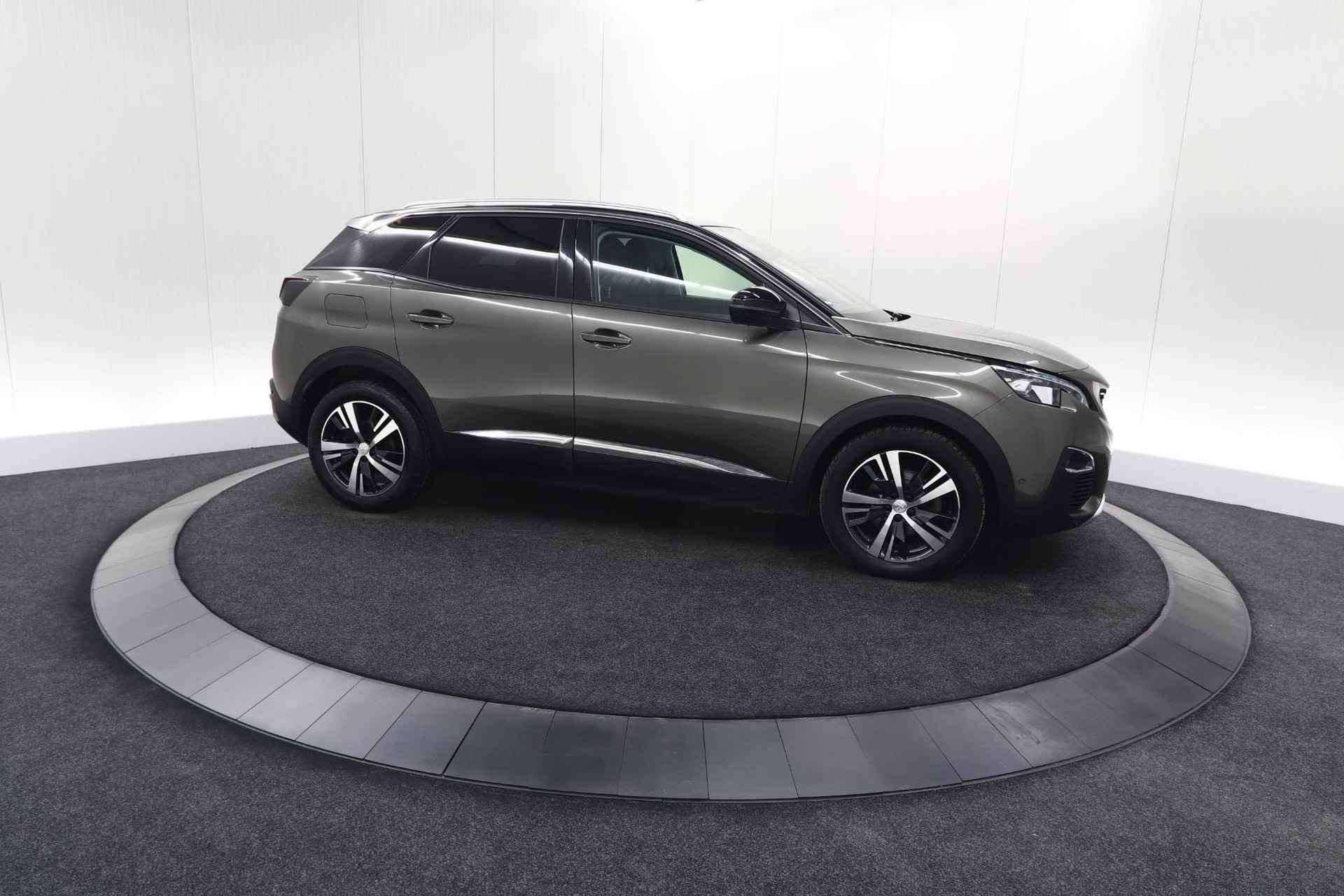 Peugeot 3008 PureTech 130 EAT6 Allure | Camera | Navigatie | Apple Carplay | Parkeersensoren - 8/78