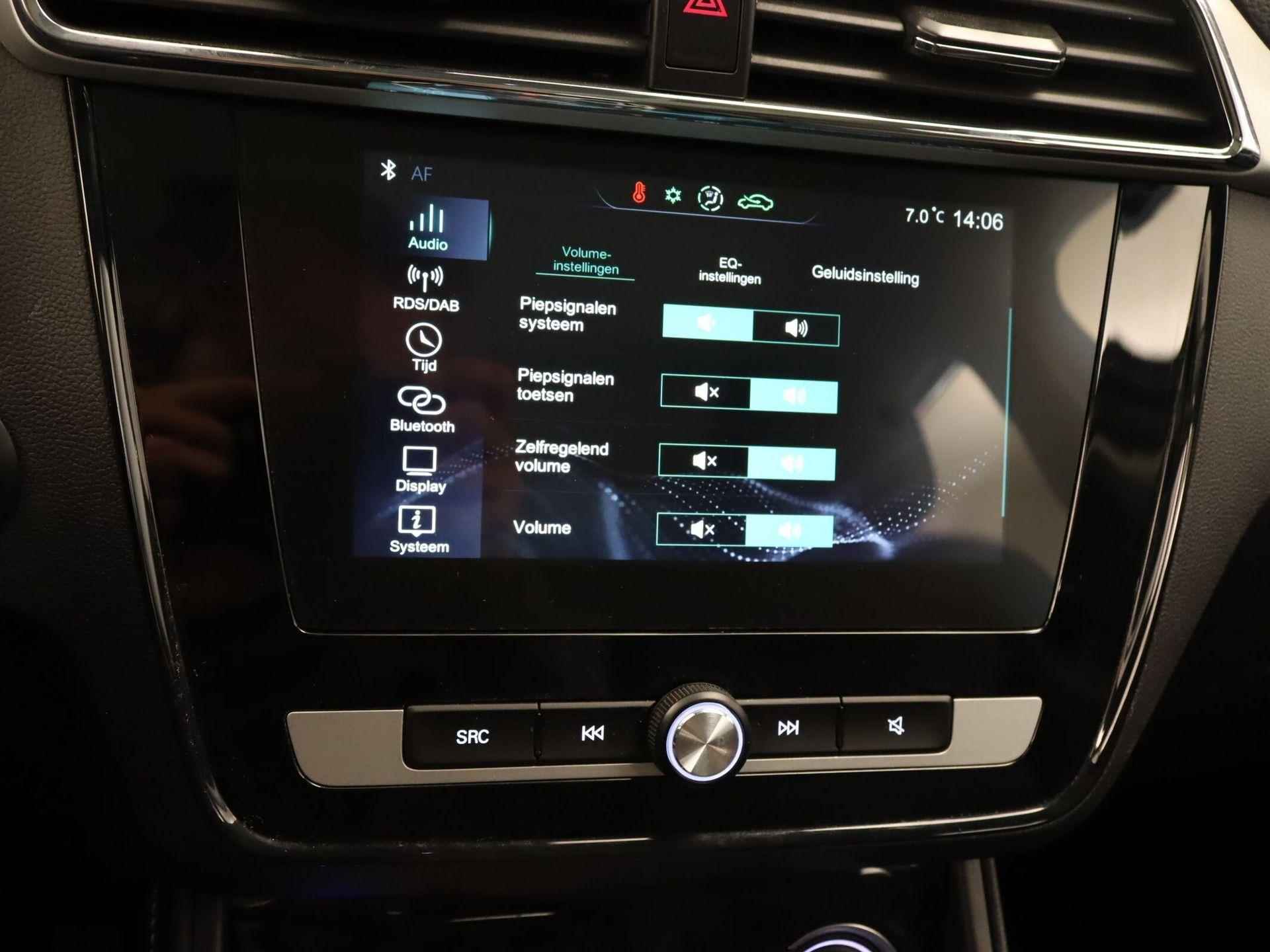 MG ZS EV Luxury 45 kWh - ORIGINEEL NEDERLANDSE AUTO - ELEKTRISCH GLAZEN PANORAMA DAK - STOELVERWARMING VOORZIJDE - ELEKTRISCH BEDIENBARE BESTUURDERSSTOEL - ADAPTIEVE CRUISE CONTROL - APPLE CARPLAY/ANDROID AUTO - LEDEREN BEKLEDING - NAVIGATIE FULL MAP - - 33/43