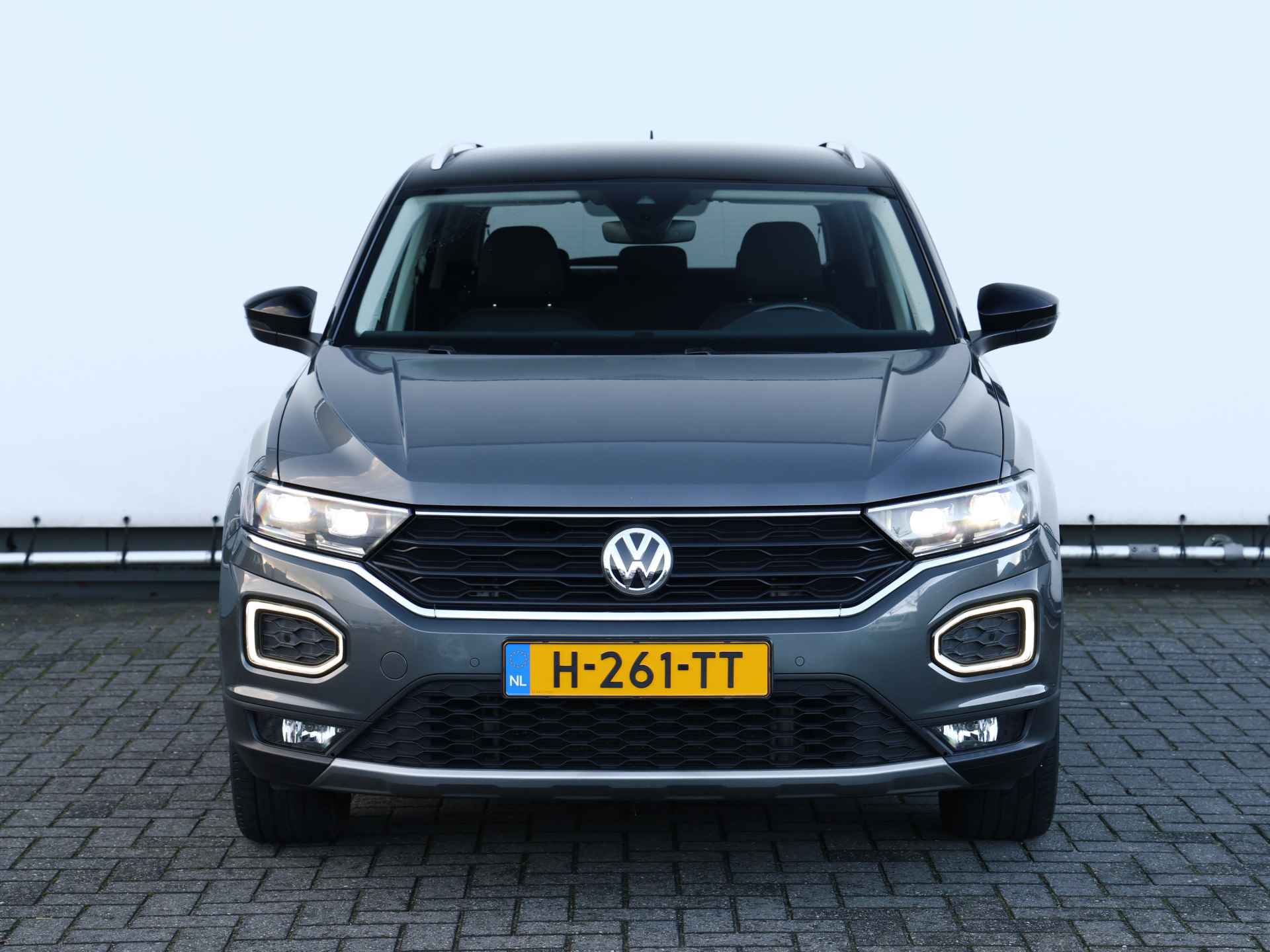 Volkswagen T-Roc 1.5 TSI Style 150pk  | LED | Navigatie | Climate control | Cruise control | Camera | Stoelverwarming - 4/37