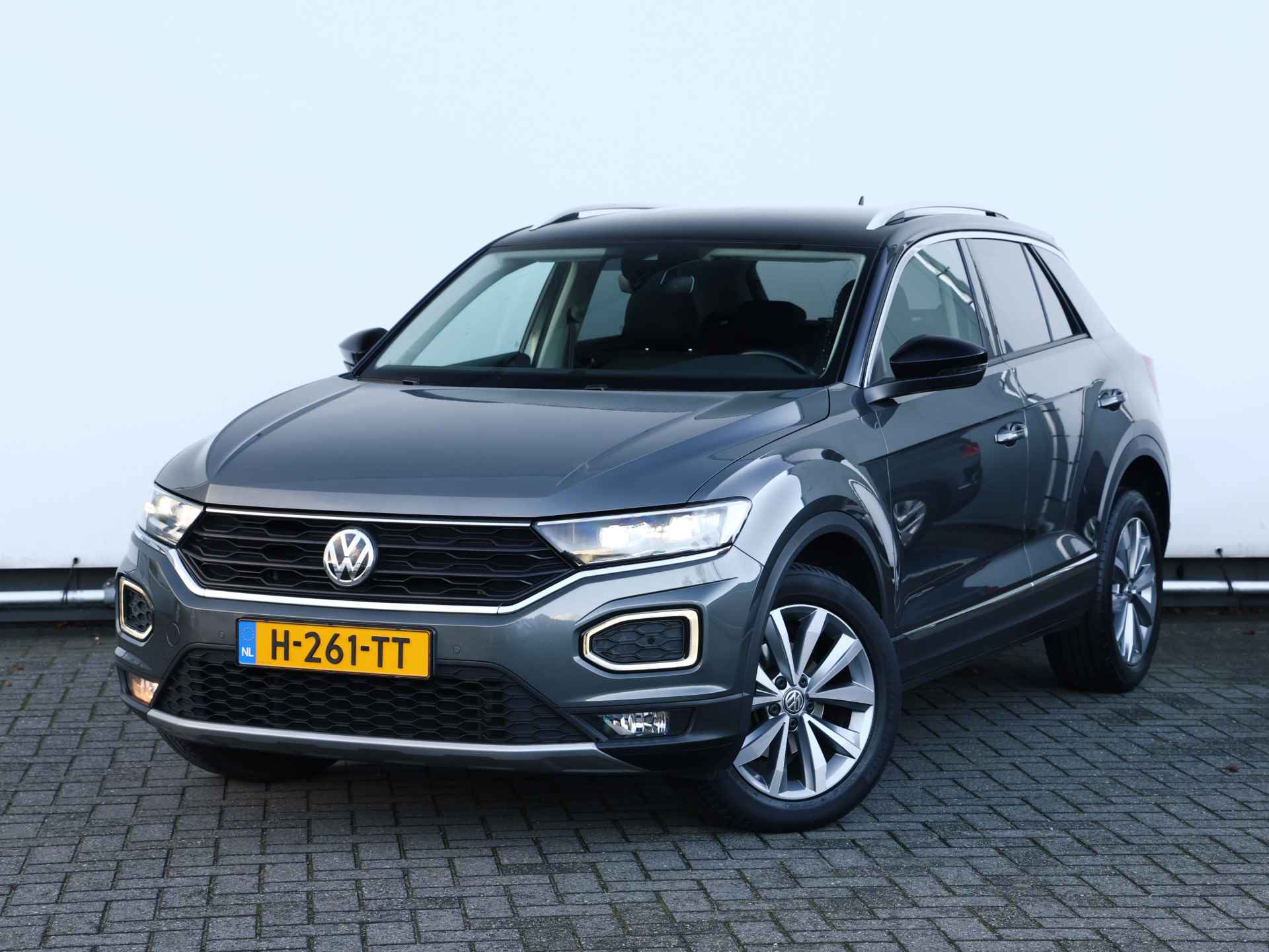 Volkswagen T-Roc 1.5 TSI Style 150pk  | LED | Navigatie | Climate control | Cruise control | Camera | Stoelverwarming - 11/37