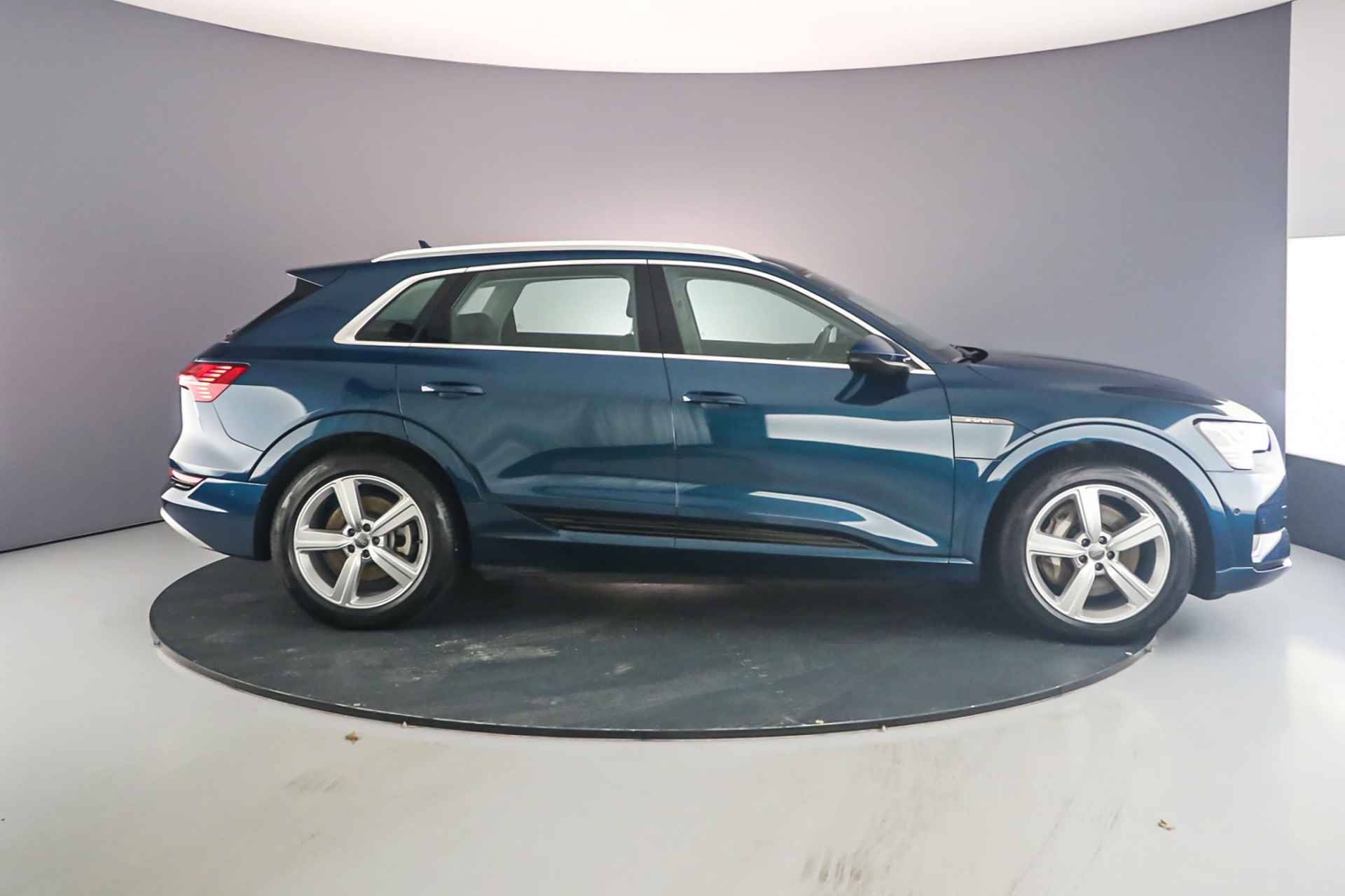 Audi e-tron Launch Edition Plus 71 kWh 50 Quattro | Pano | Leder | Trekhaak | Adapt. Cruise | Luchtvering | Elek. Stoelen | - 6/40