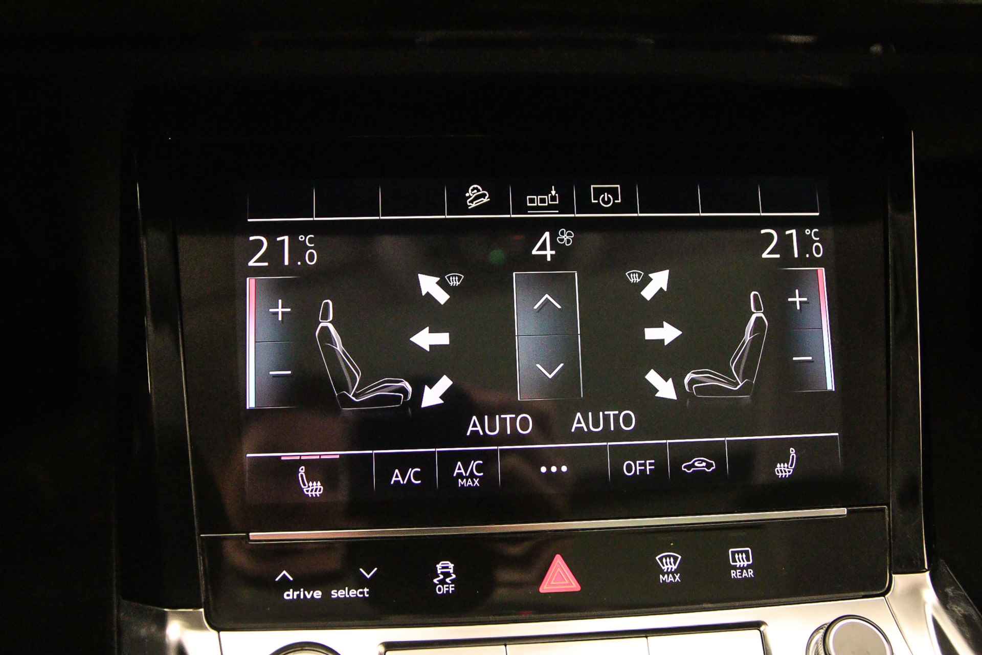 Audi e-tron Launch Edition Plus 71 kWh 50 Quattro | Pano | Leder | Trekhaak | Adapt. Cruise | Luchtvering | Elek. Stoelen | - 14/40