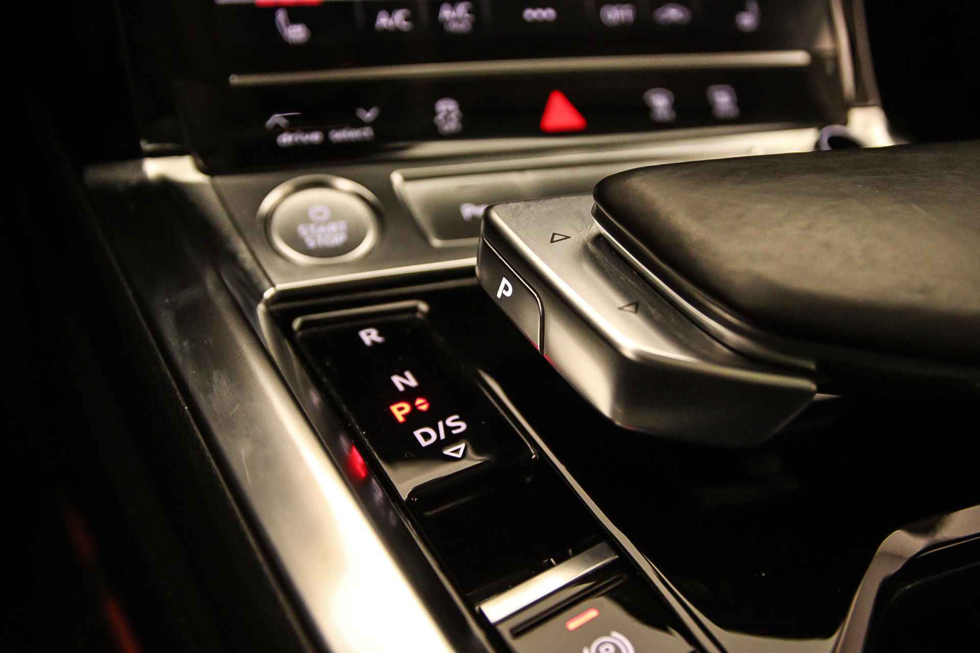 Audi e-tron Launch Edition Plus 71 kWh 50 Quattro | Pano | Leder | Trekhaak | Adapt. Cruise | Luchtvering | Elek. Stoelen | - 15/40