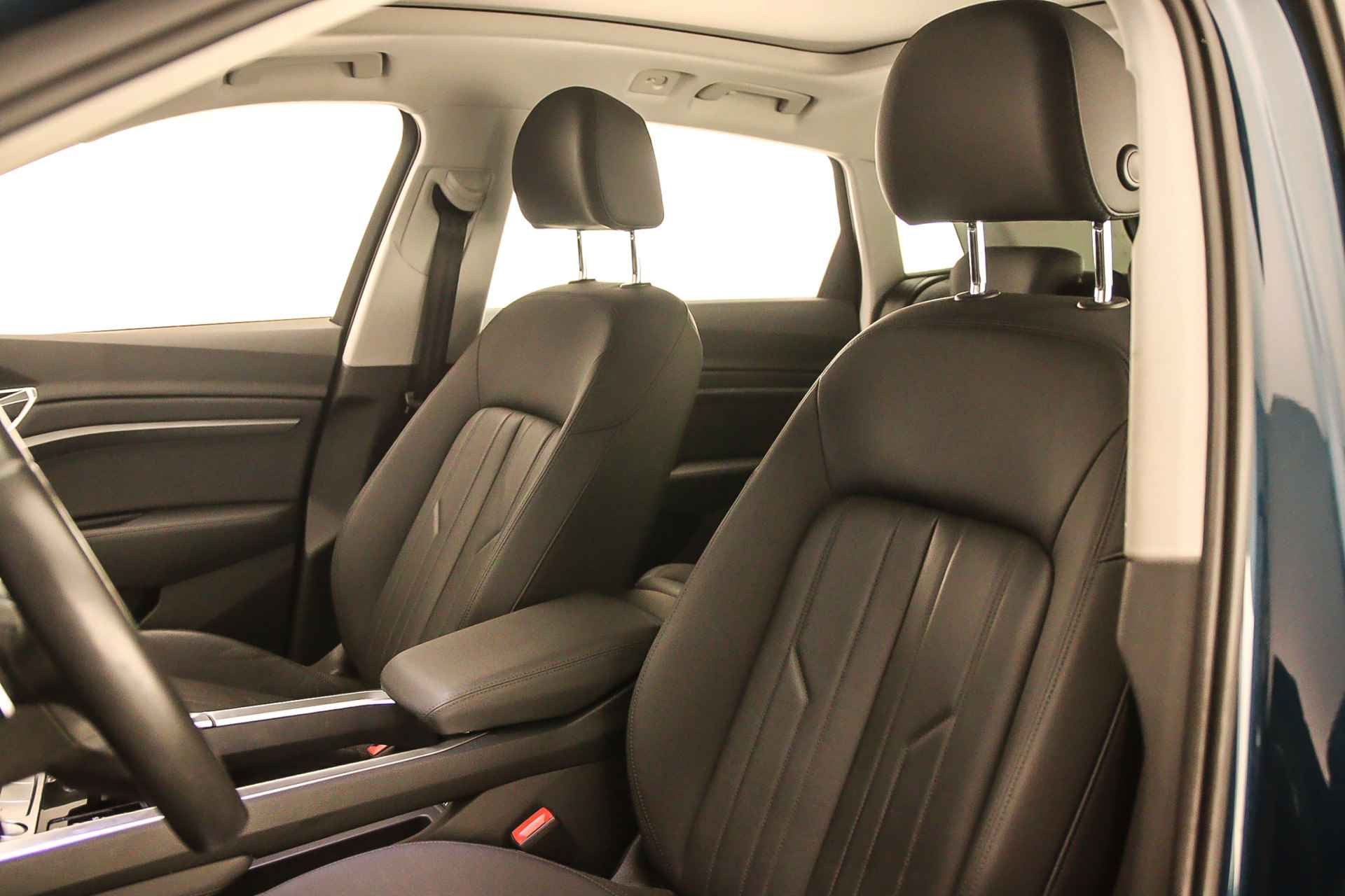 Audi e-tron Launch Edition Plus 71 kWh 50 Quattro | Pano | Leder | Trekhaak | Adapt. Cruise | Luchtvering | Elek. Stoelen | - 29/40