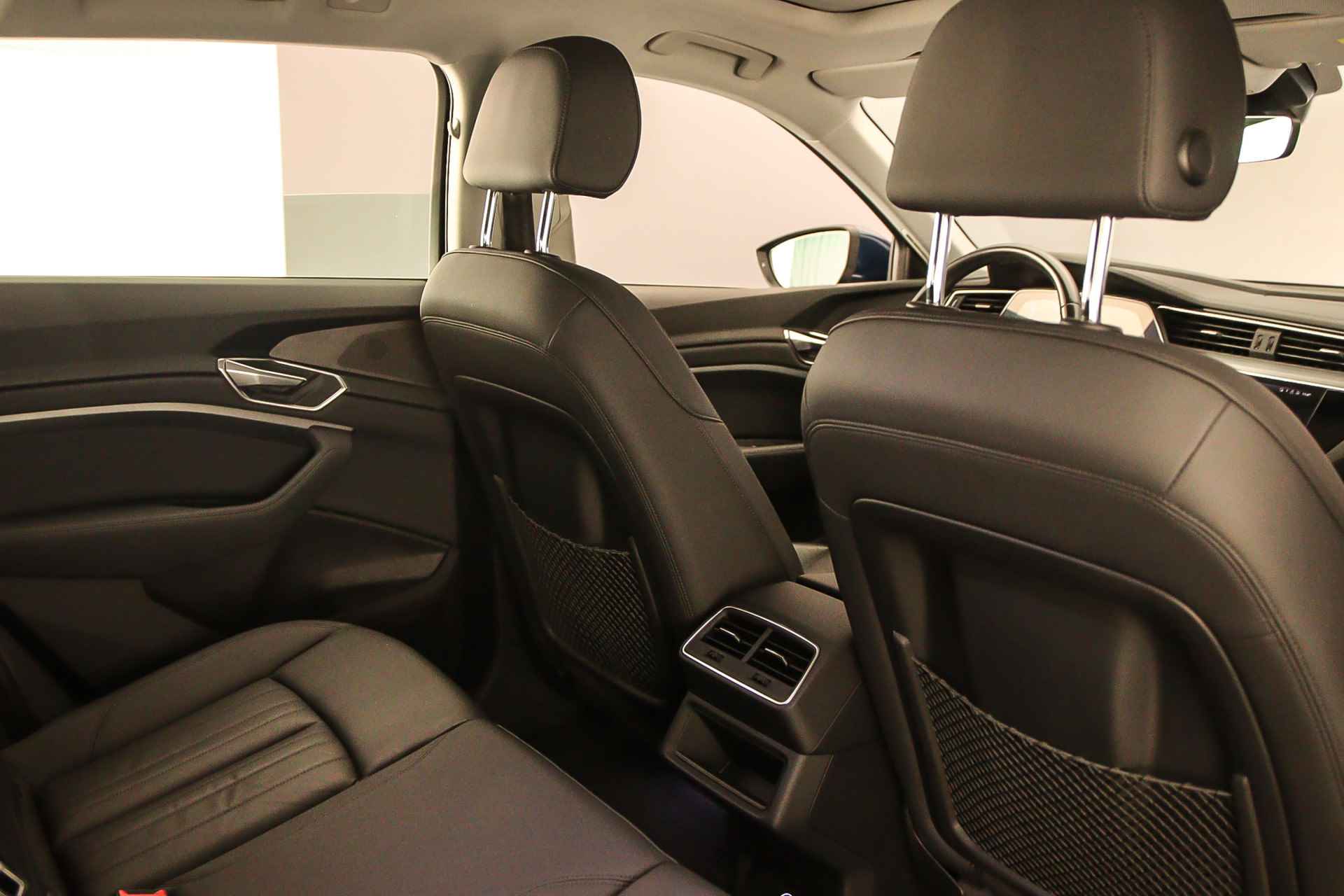 Audi e-tron Launch Edition Plus 71 kWh 50 Quattro | Pano | Leder | Trekhaak | Adapt. Cruise | Luchtvering | Elek. Stoelen | - 35/40
