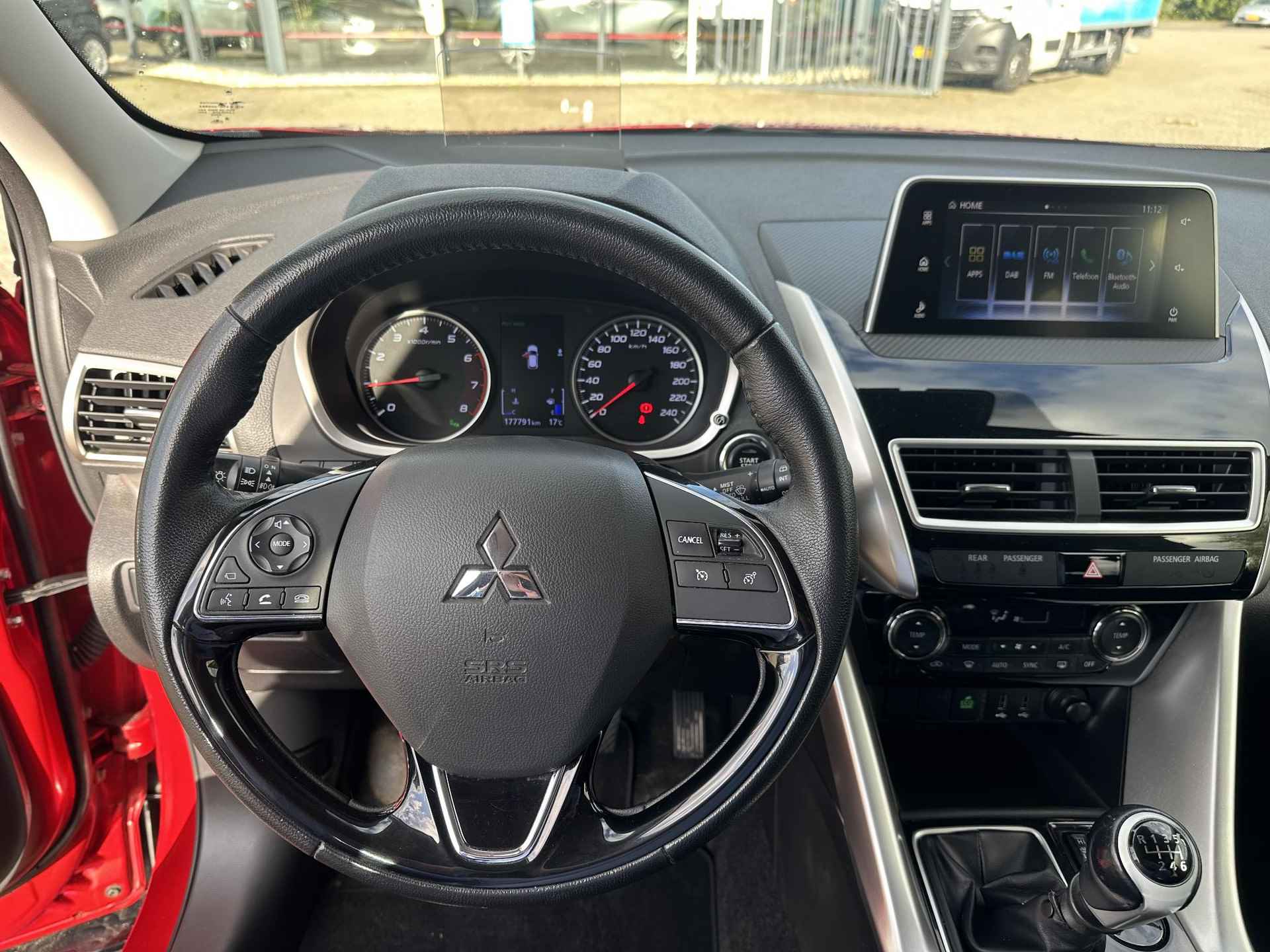 Mitsubishi Eclipse Cross 1.5 DI-T First Edition HUD | Camera | Keyless - 13/25