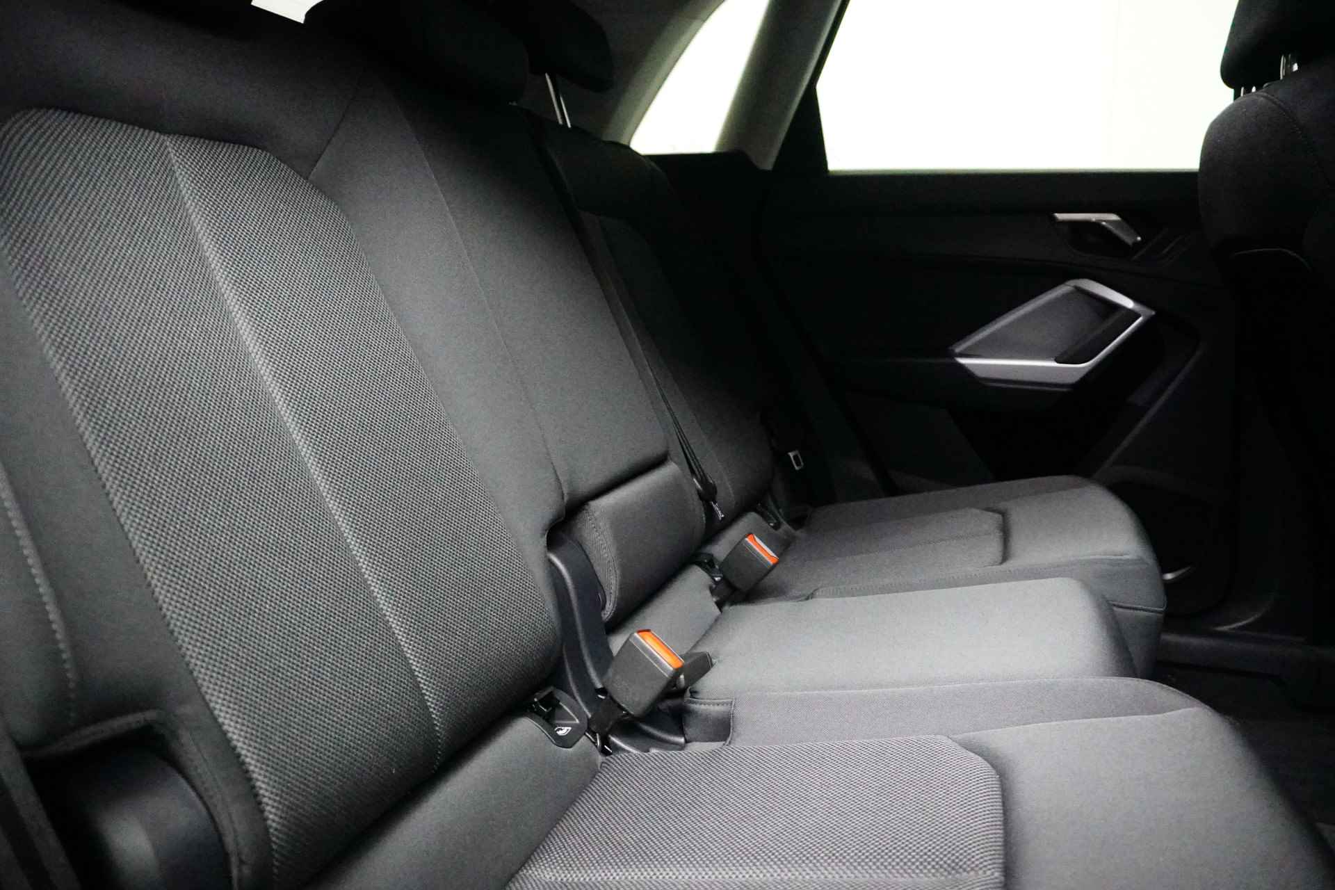 Audi Q3 Advanced edition | Wegklapbare Trekhaak | Virtual Cockpit | Adaptive Cruise | Camera | Stoelverwarming | Elektr Achterklep | Key - 23/28