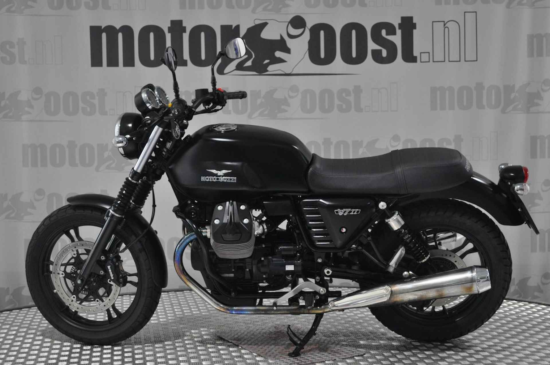 MOTO GUZZI V 7 A2 RIJBEWIJS   ( 35 KW ) - 1/16