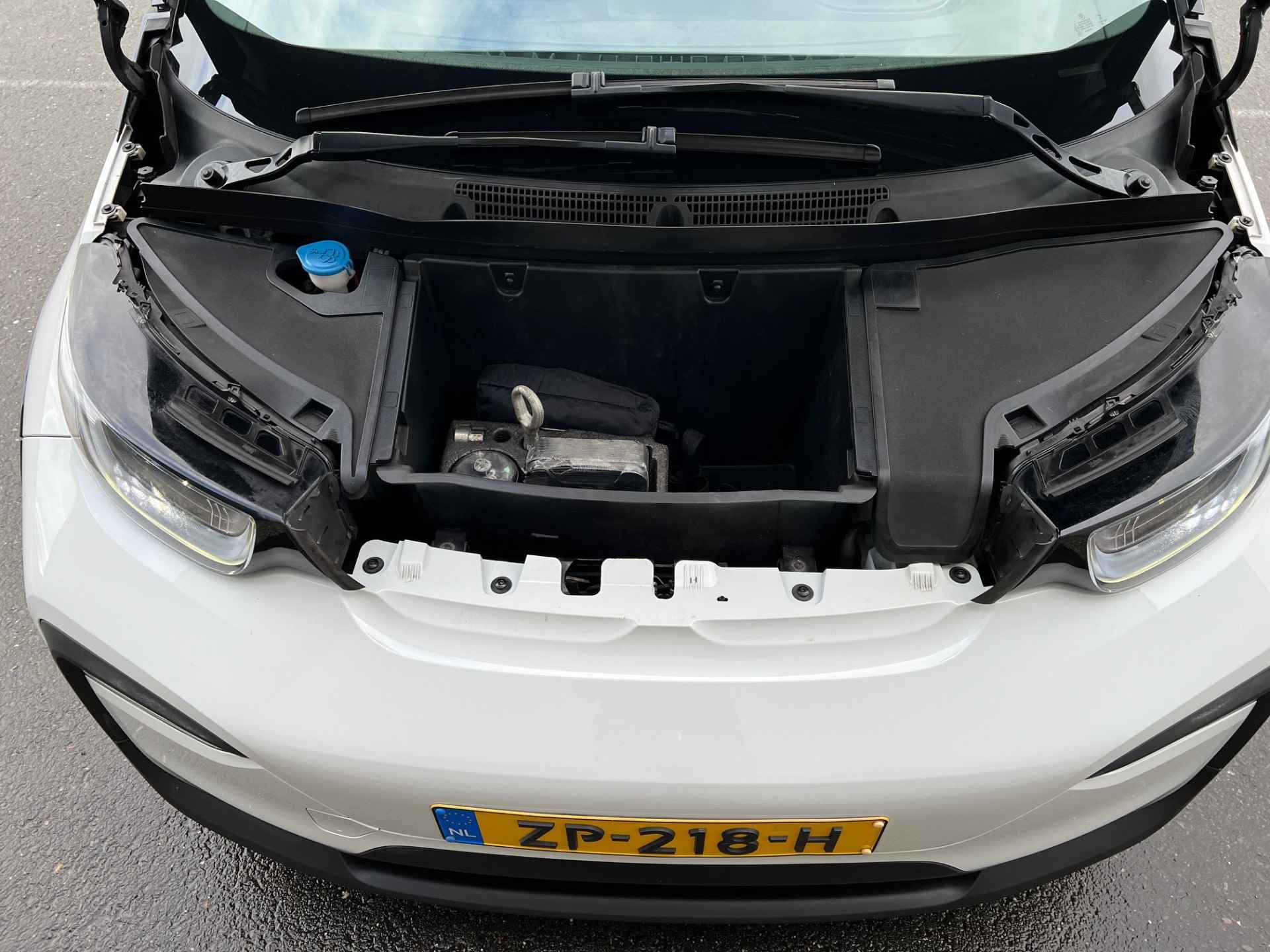 BMW i3 Sport 120Ah/ 42 kWh Warmtepomp/ 20"/ 3-Fase/Navi-Pro - 32/37