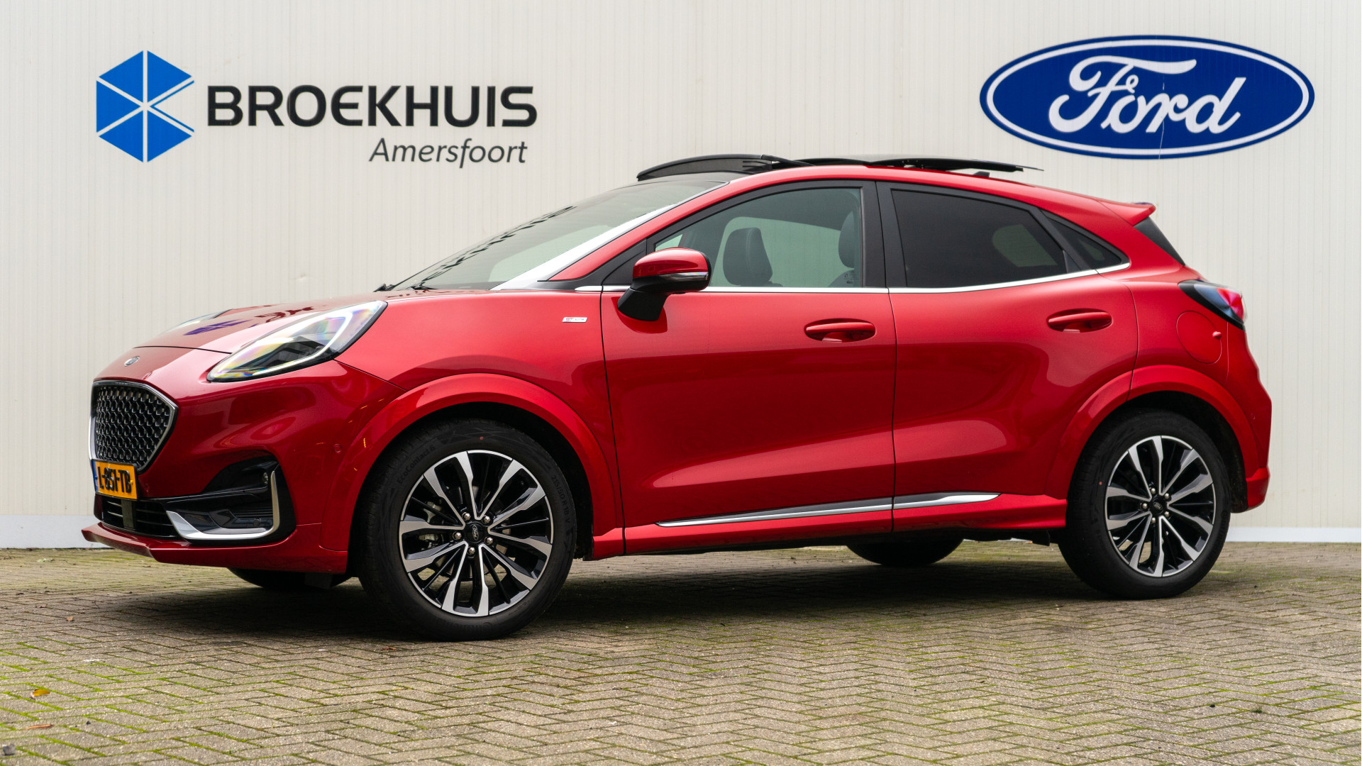 Ford Puma ST-Line Vignale 1.0 EcoBoost Mild Hybride 125pk Automaat | Winterpakket | Panoramadak | Blinde hoek detectie | Adaptieve cruise control | Elektrische bedienbare achterklep |