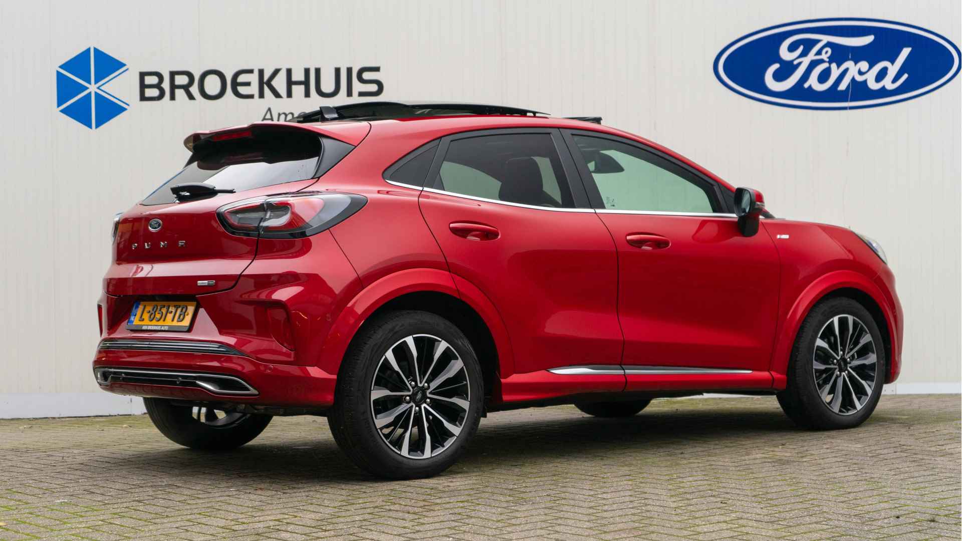 Ford Puma ST-Line Vignale 1.0 EcoBoost Mild Hybride 125pk Automaat | Winterpakket | Panoramadak | Blinde hoek detectie | Adaptieve cruise control | Elektrische bedienbare achterklep | - 4/40