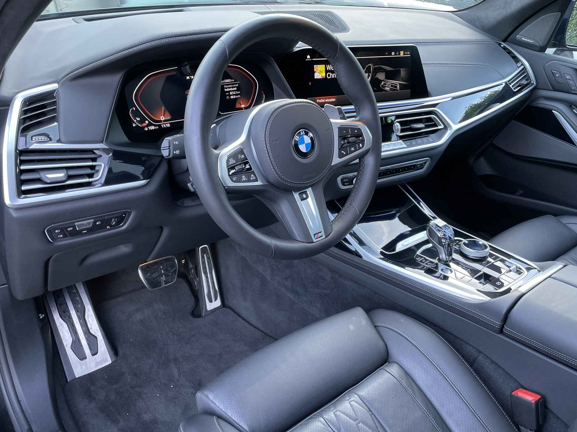 BMW X7 M50i High Exe | Individual leder | Standkachel | Trekhaak | Stoelmassage + verwarming + ventilatie | Skylounge | Alcantara hemel - 10/52