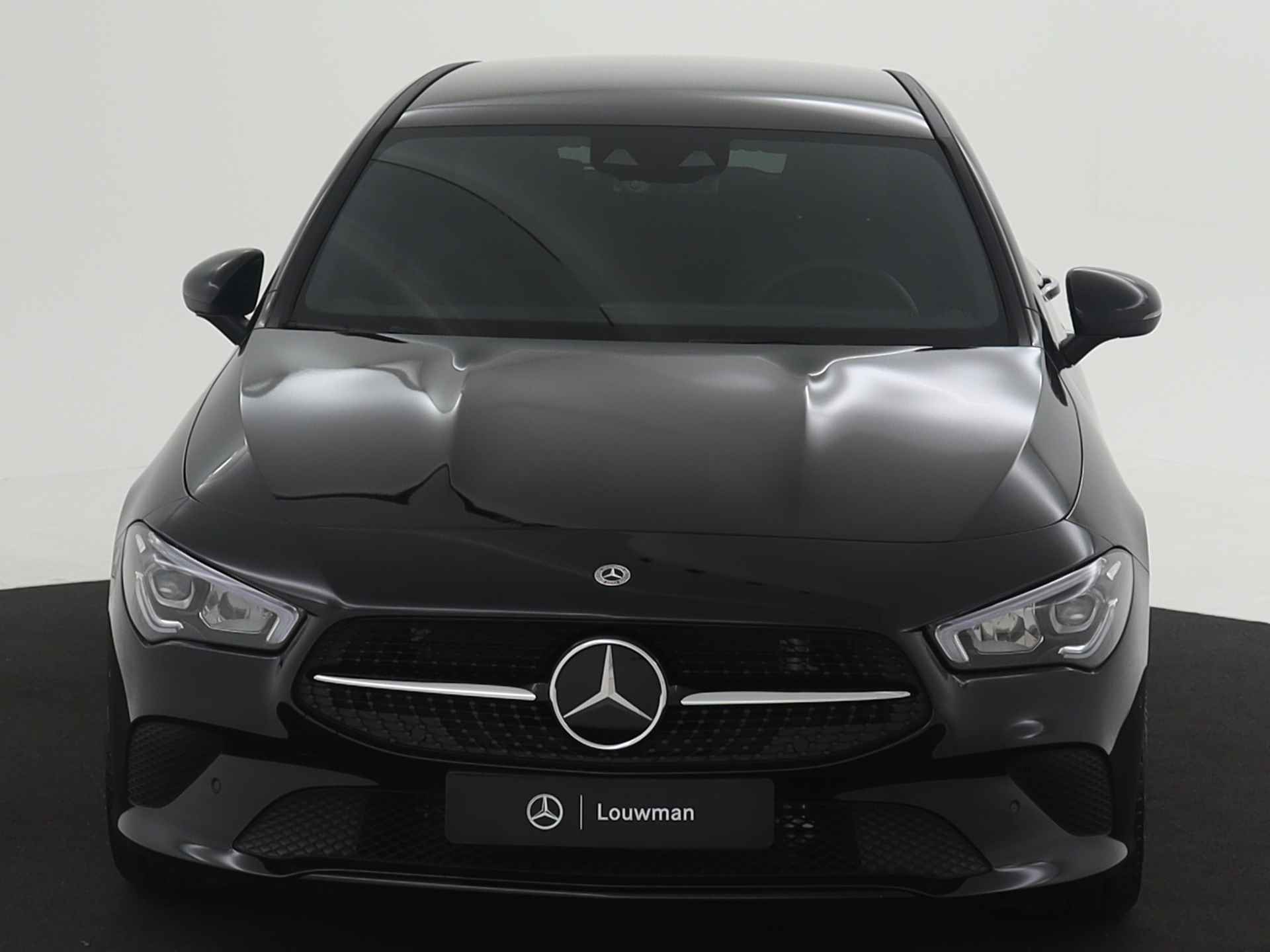 Mercedes-Benz CLA-Klasse Shooting Brake 180 Luxury Line | Premium Pakket | Nightpakket | Trekhaak | Sfeerverlichting | Stoelverwarming vooraan | KEYLESS GO-comfortpakket | Parkeerpakket met achteruitrijcamera | - 26/42