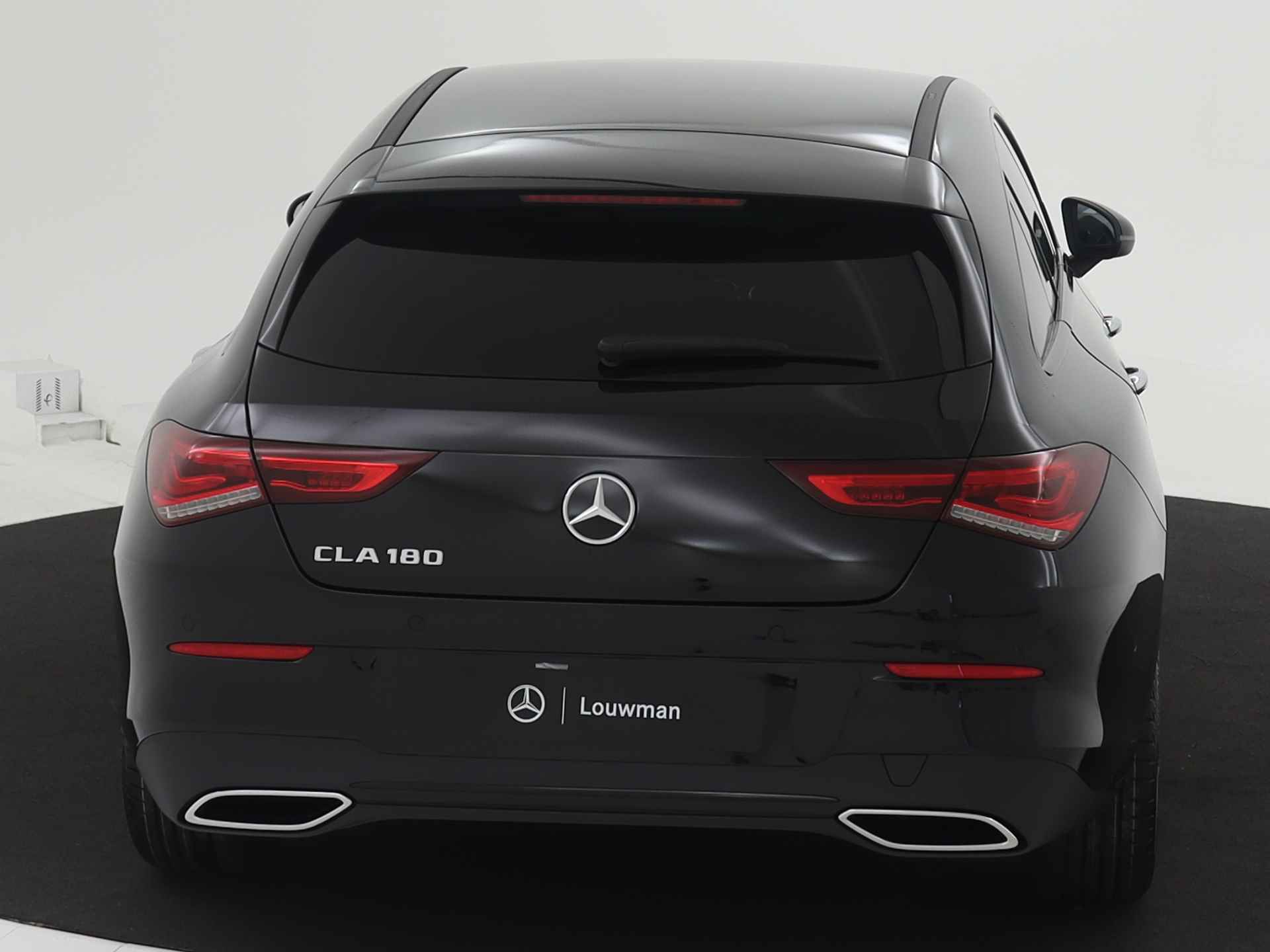 Mercedes-Benz CLA-Klasse Shooting Brake 180 Luxury Line | Premium Pakket | Nightpakket | Trekhaak | Sfeerverlichting | Stoelverwarming vooraan | KEYLESS GO-comfortpakket | Parkeerpakket met achteruitrijcamera | - 28/42
