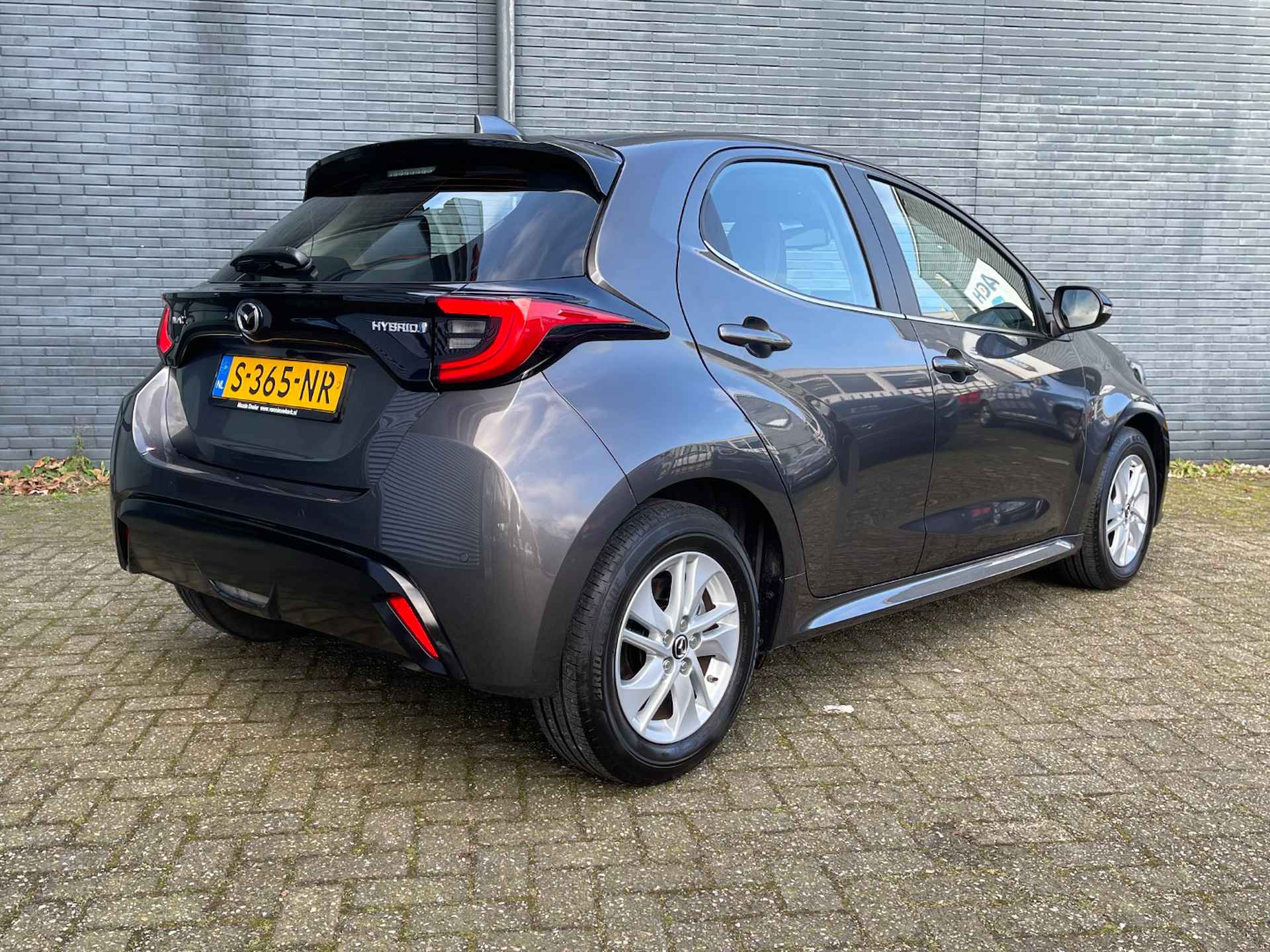 MAZDA 2 Hybrid 1.5 Hybrid 116pk Automaat Agile Comfort & Safety Pack | Carplay | LED Koplampen | Blindspot | Digitale Tellereenheid | Parkeersensoren | Keyless Entry - 2/39