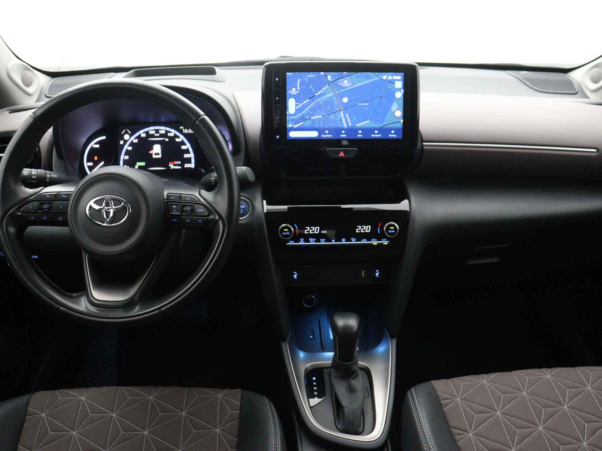 Toyota Yaris Cross 1.5 Hybrid Executive Limited | JBL | Navigatie | Camera | Parkeersensoren | Stoelverwarming | Cruise Control Adaptief | Elektrische Achterklep | DVL 15-01 - 6/47